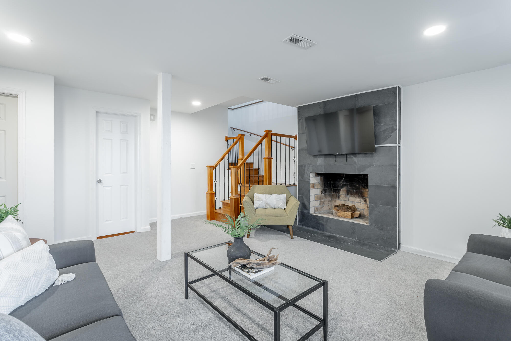 1038 Balmoral Drive