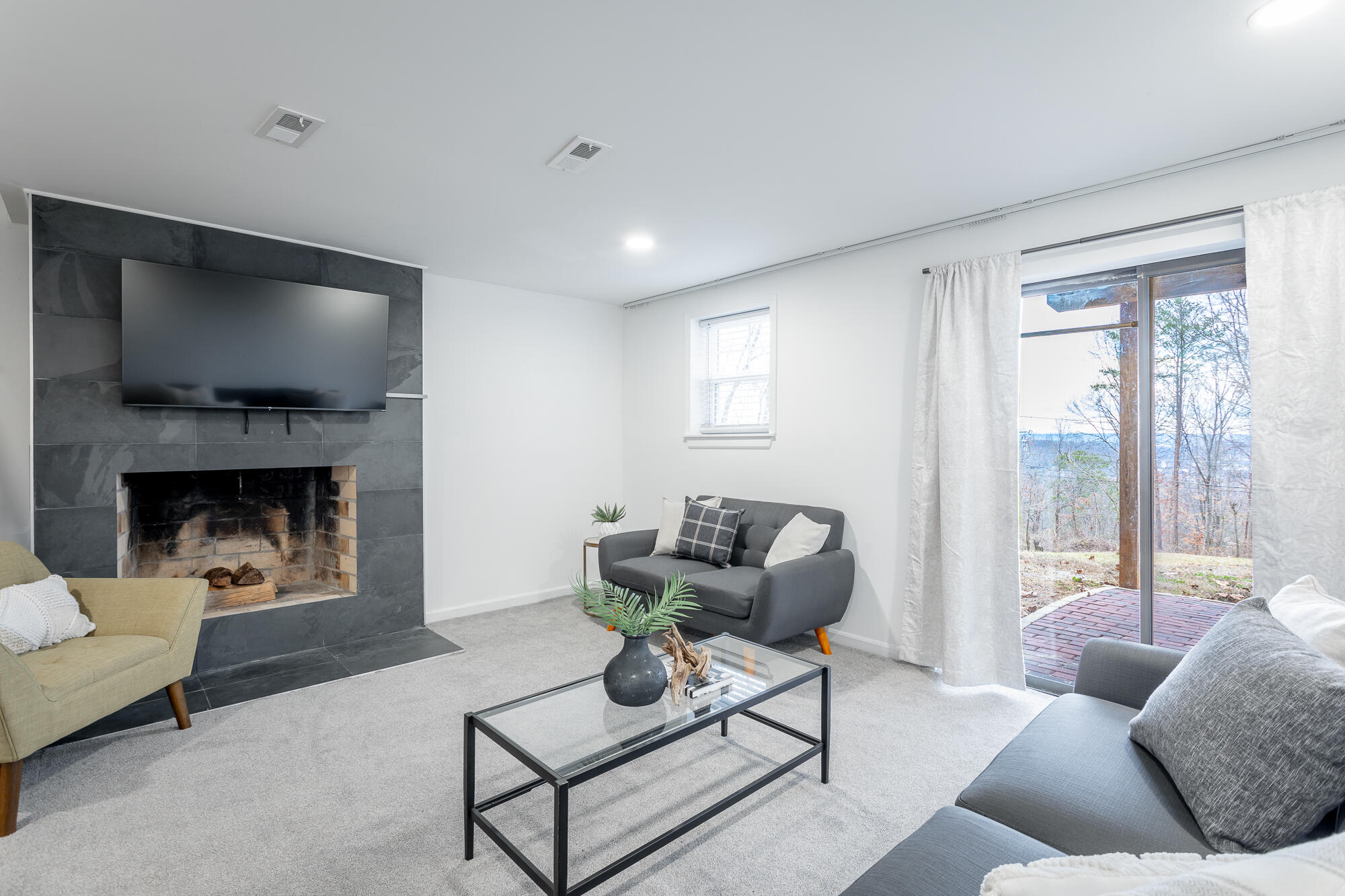 1038 Balmoral Drive