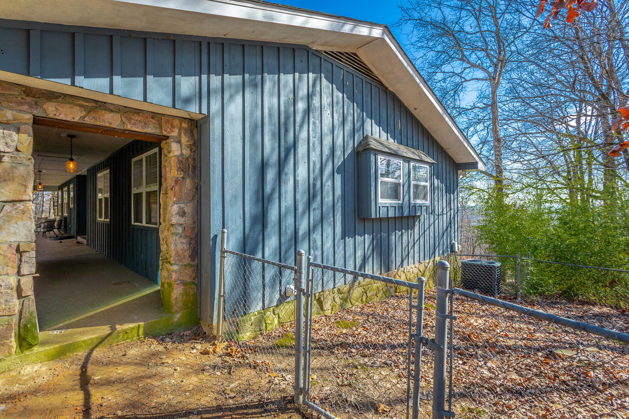 1038 Balmoral Drive