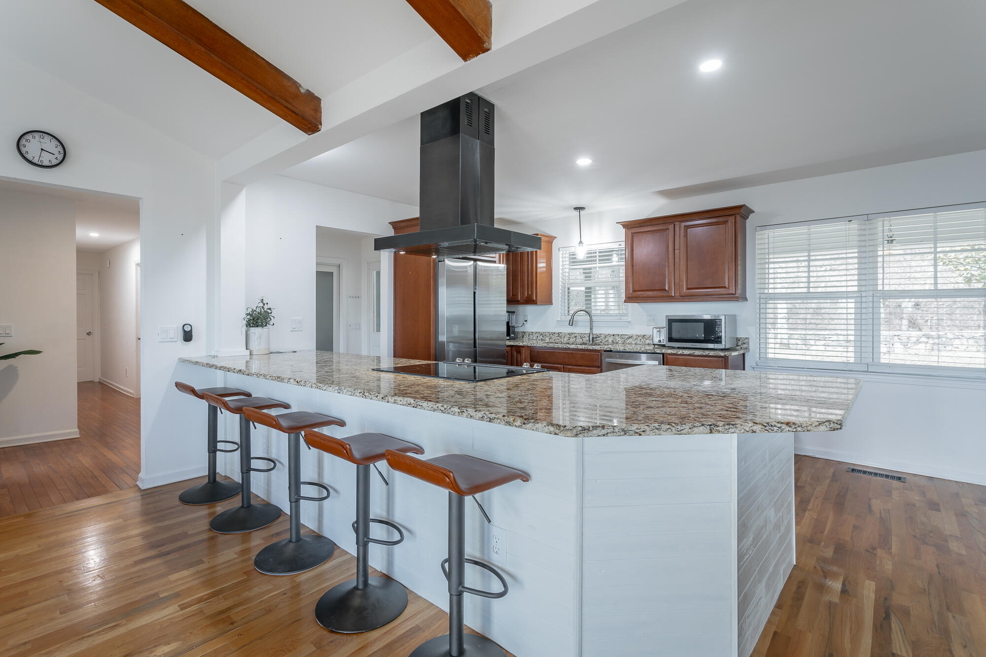 1038 Balmoral Drive