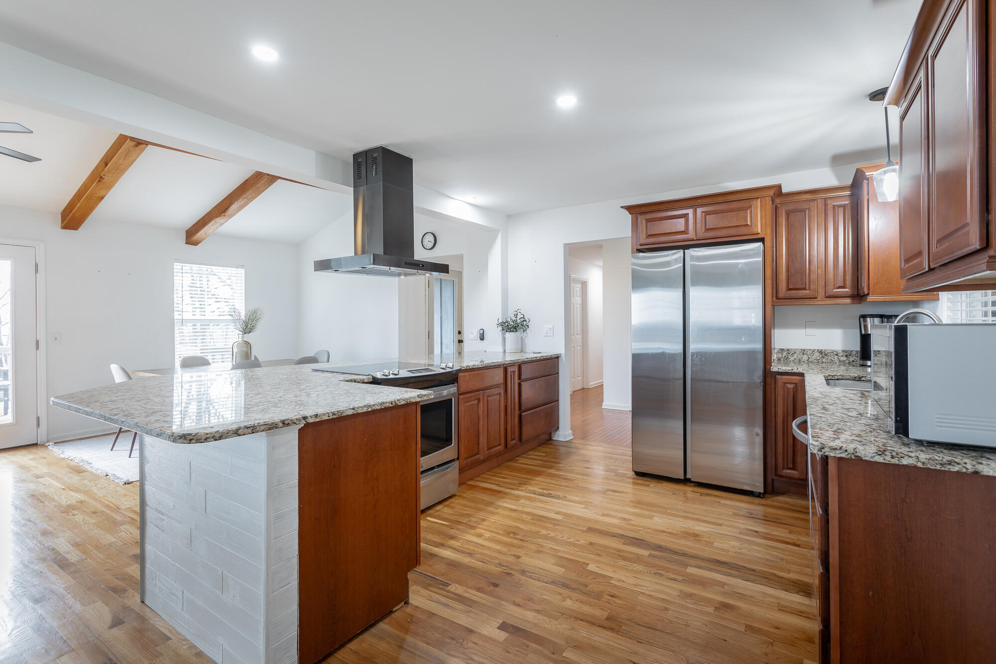 1038 Balmoral Drive