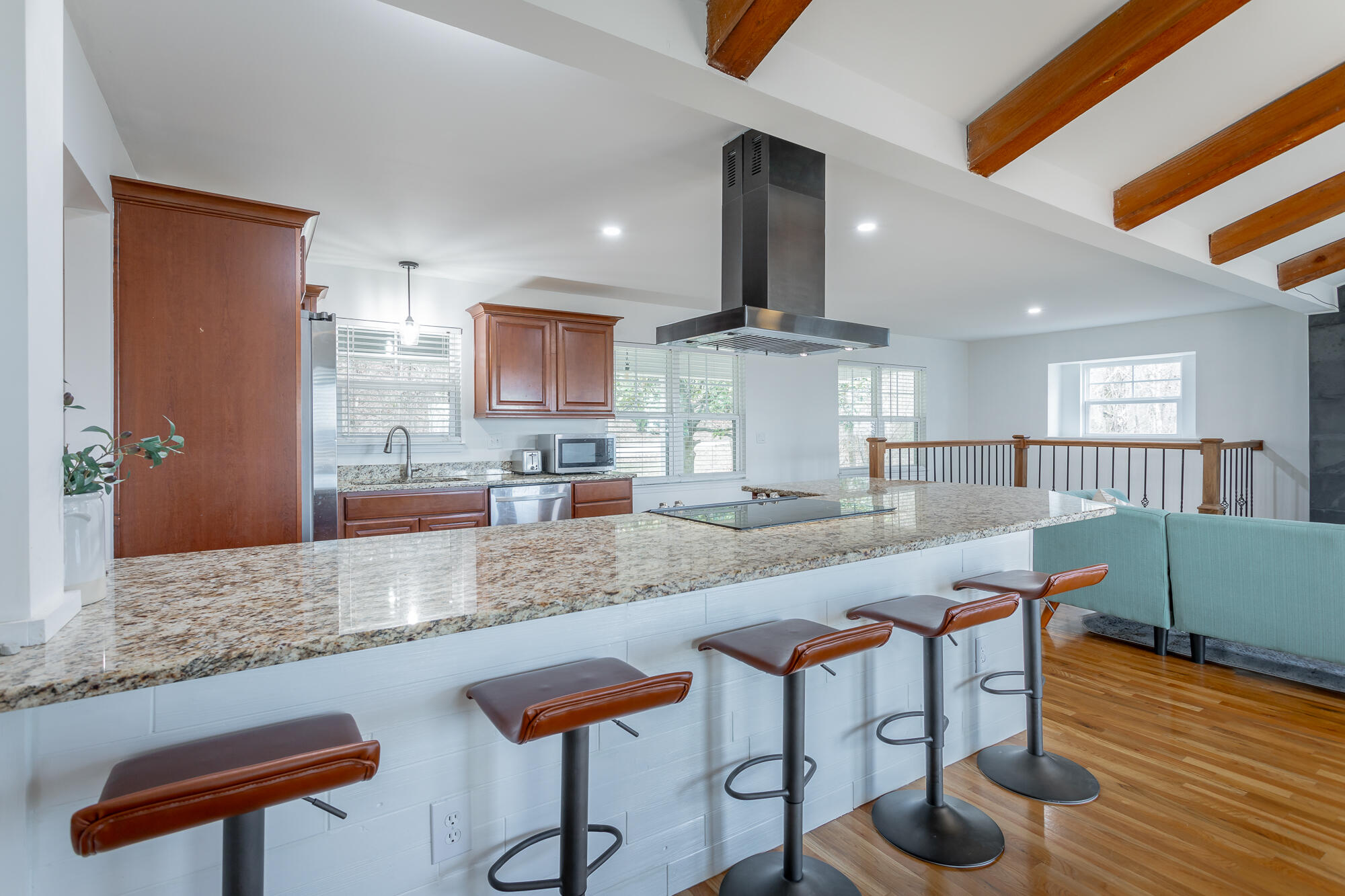 1038 Balmoral Drive
