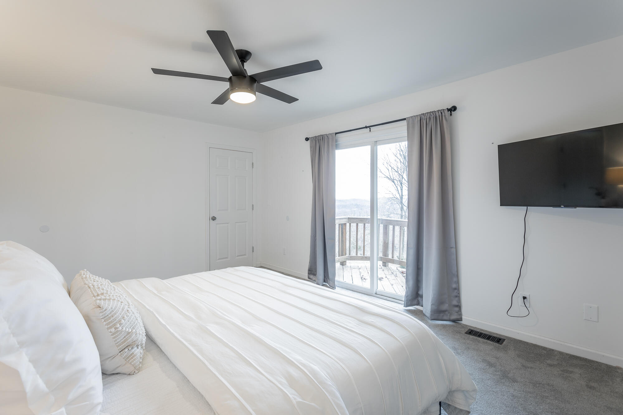 1038 Balmoral Drive