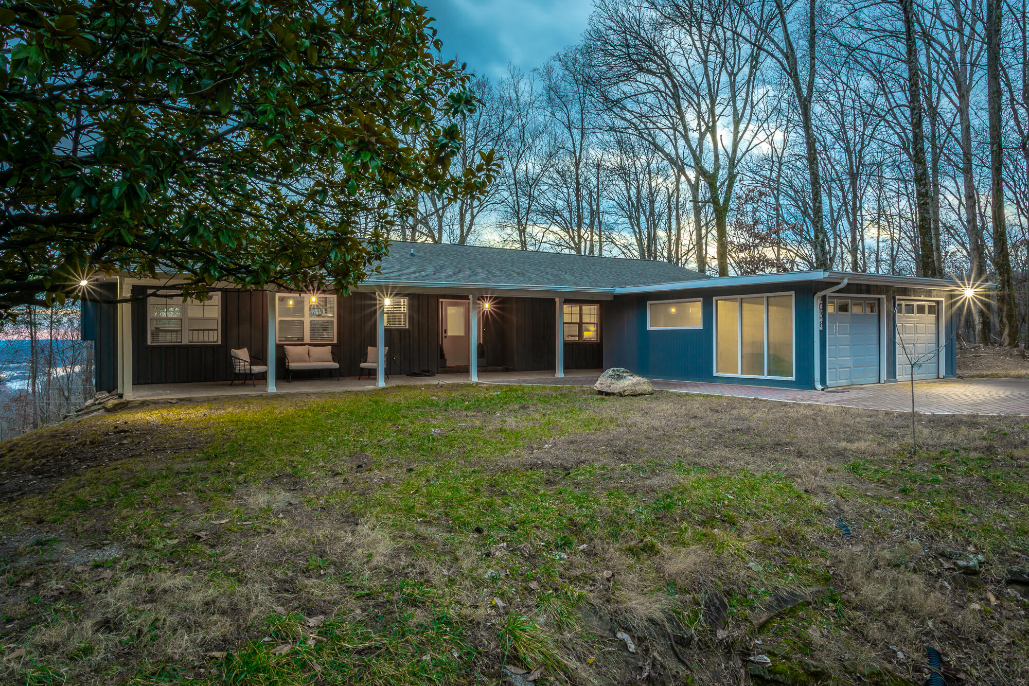 1038 Balmoral Drive