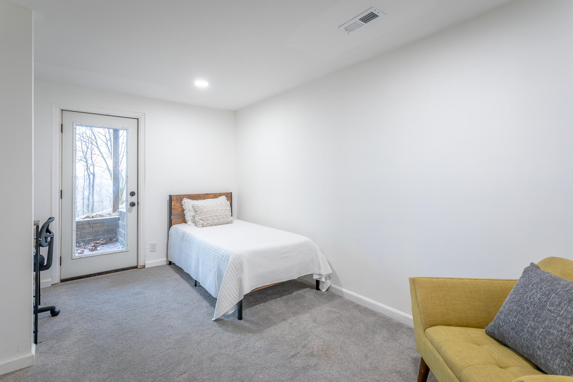 1038 Balmoral Drive