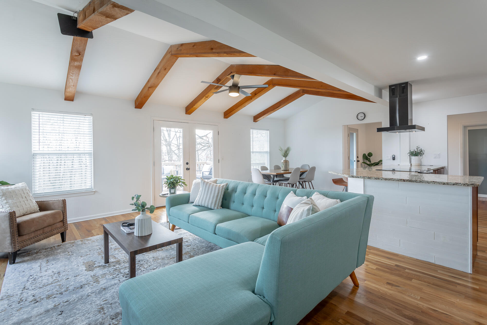 1038 Balmoral Drive