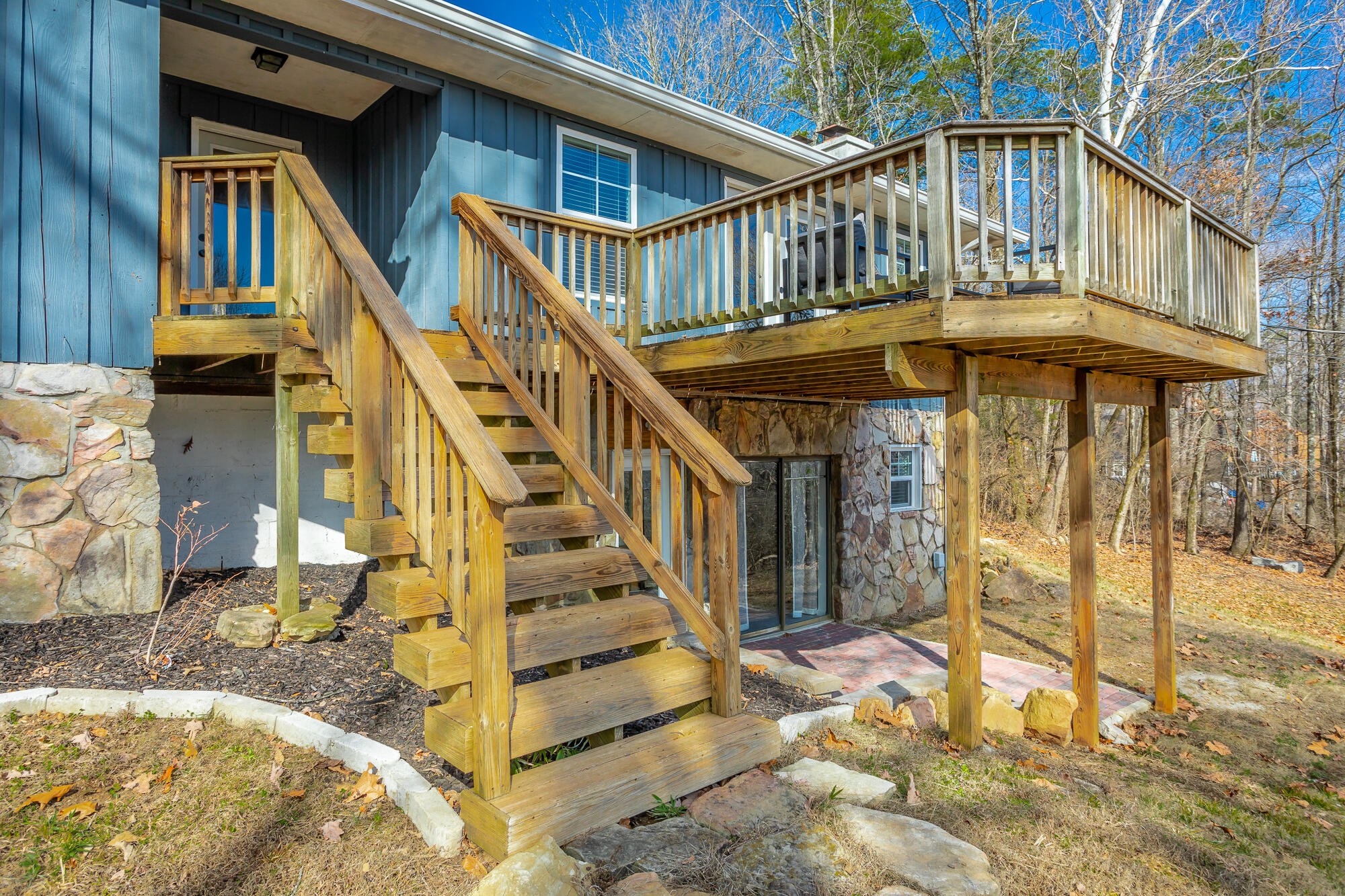 1038 Balmoral Drive