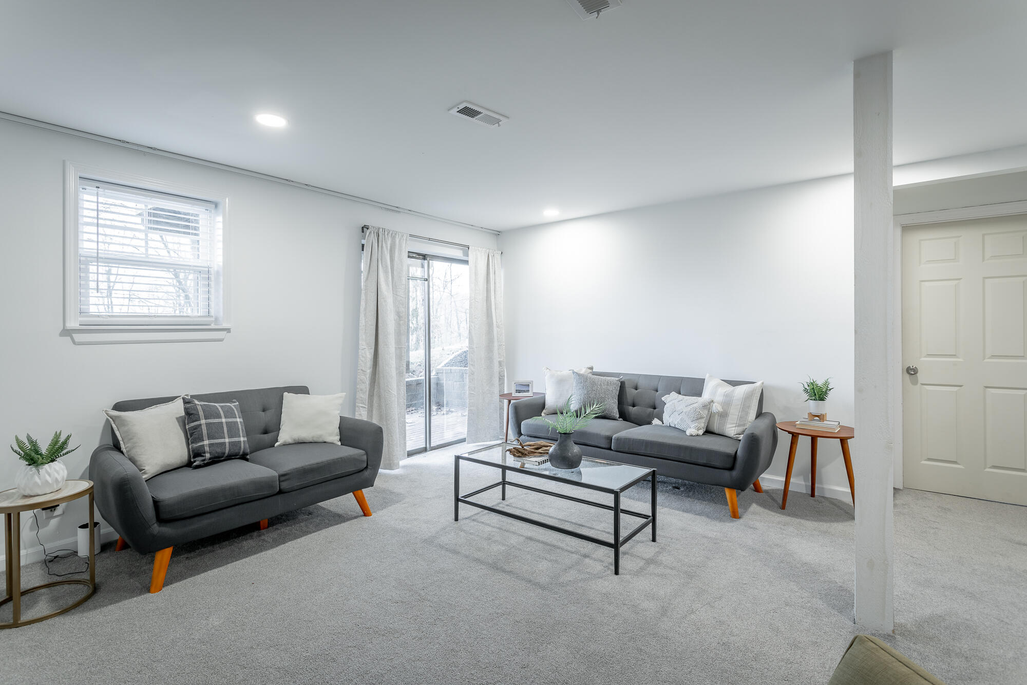 1038 Balmoral Drive