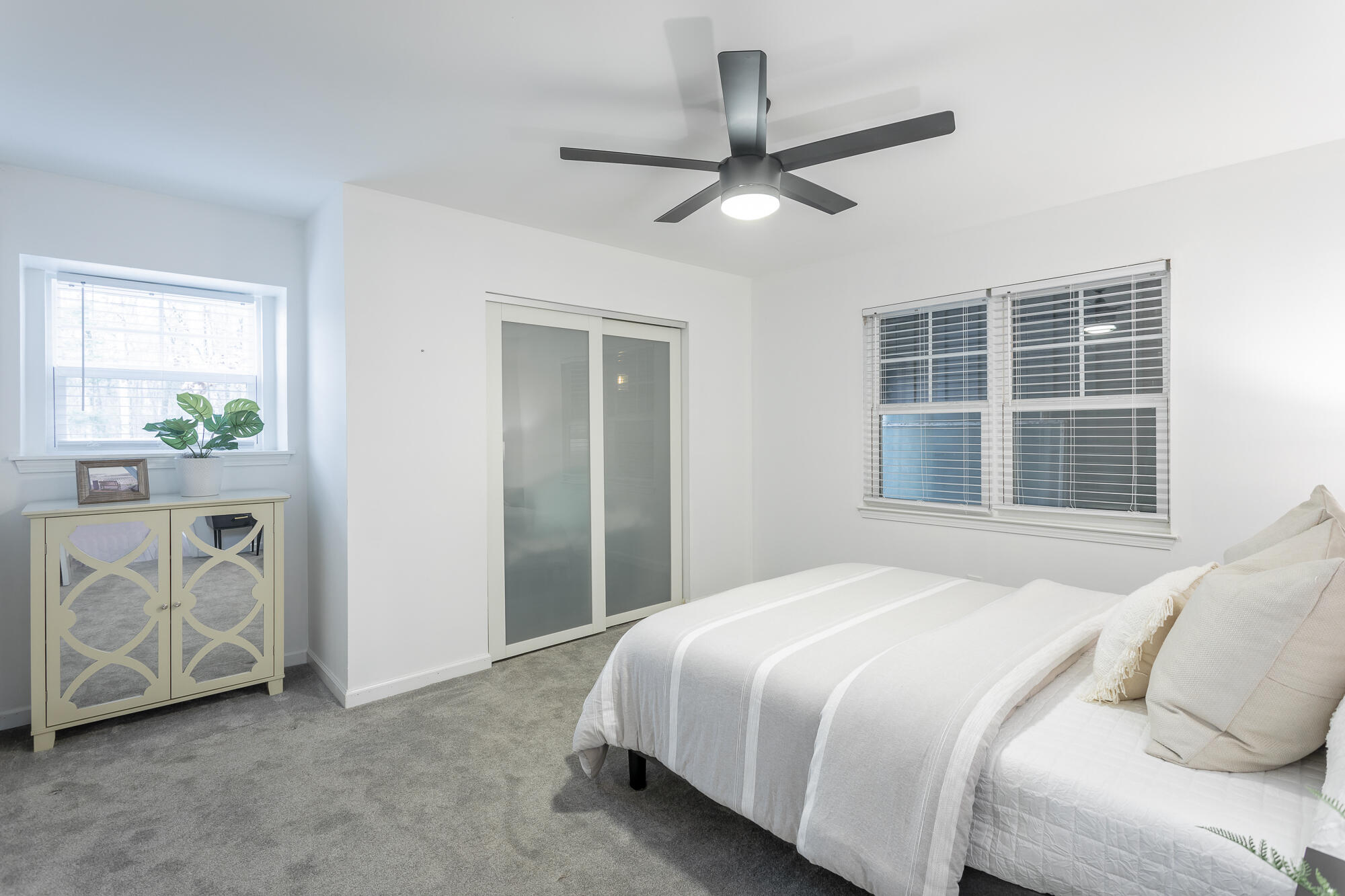 1038 Balmoral Drive