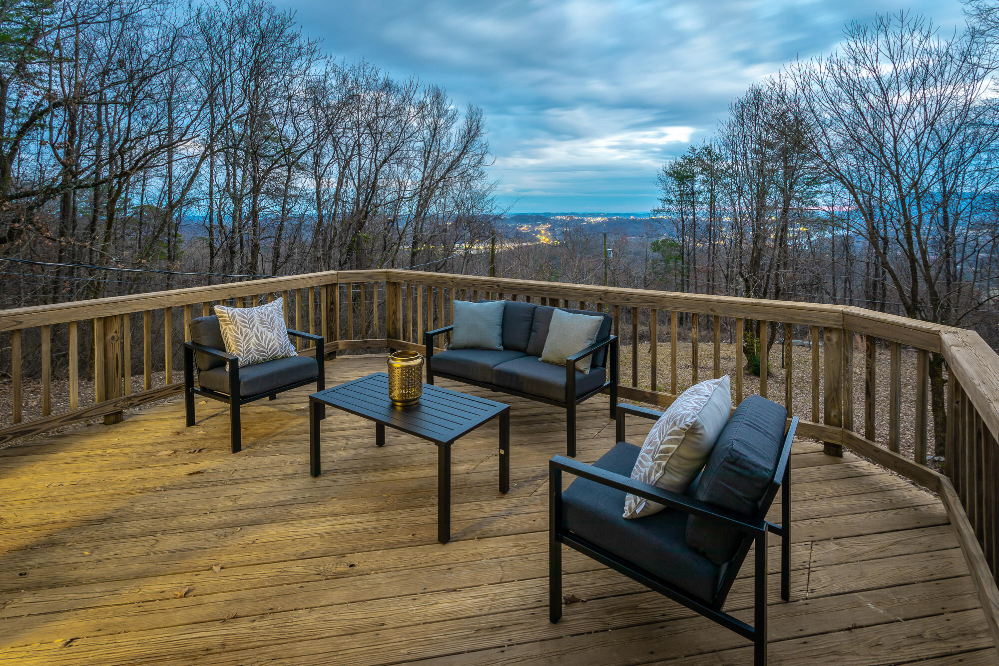 1038 Balmoral Drive