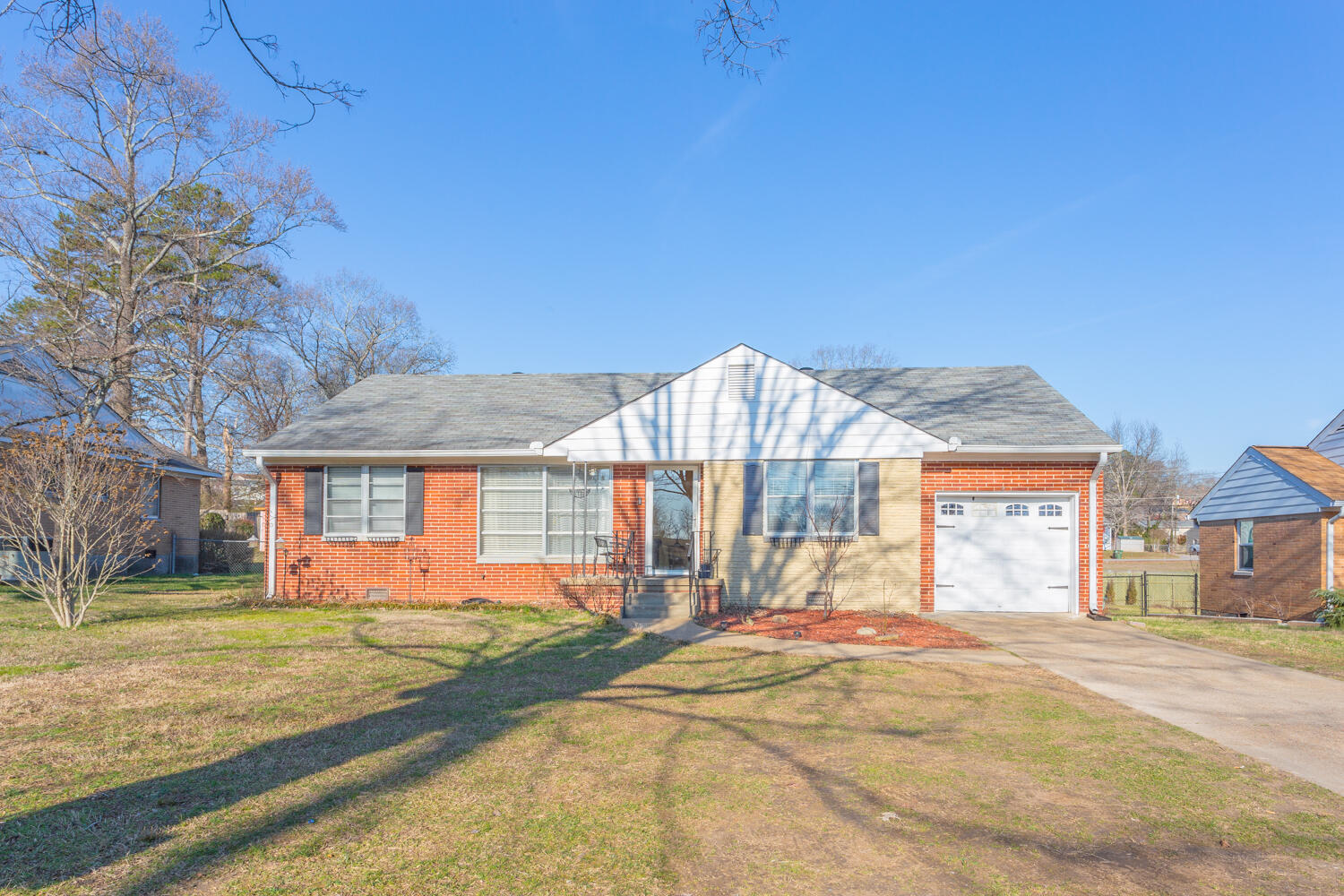 919 Belvoir Ave