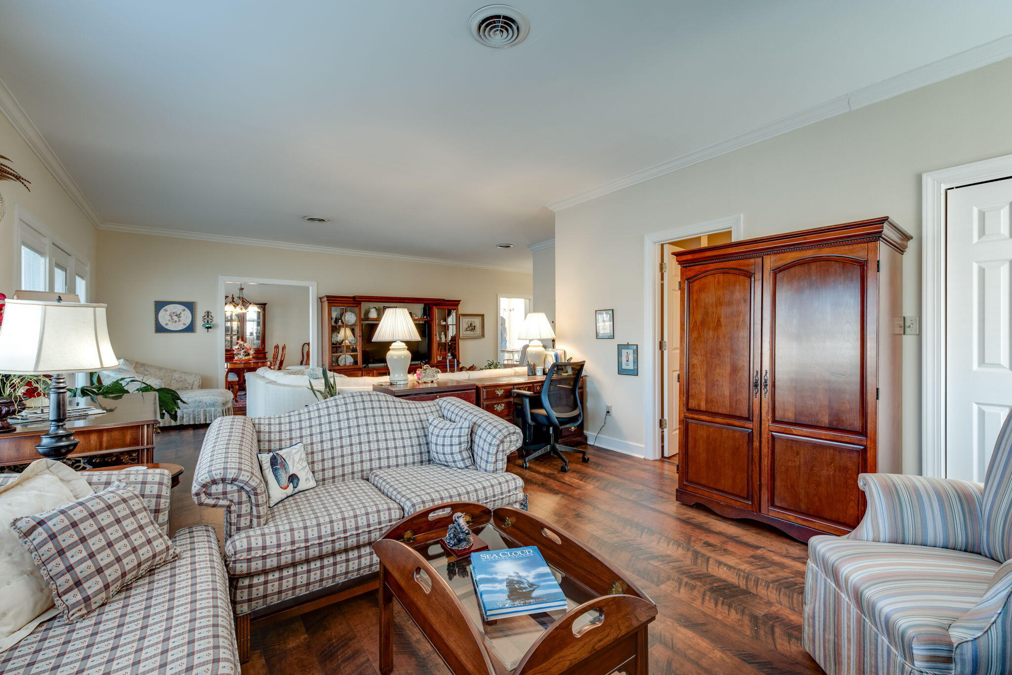 1545 Heritage Landing Drive, 23