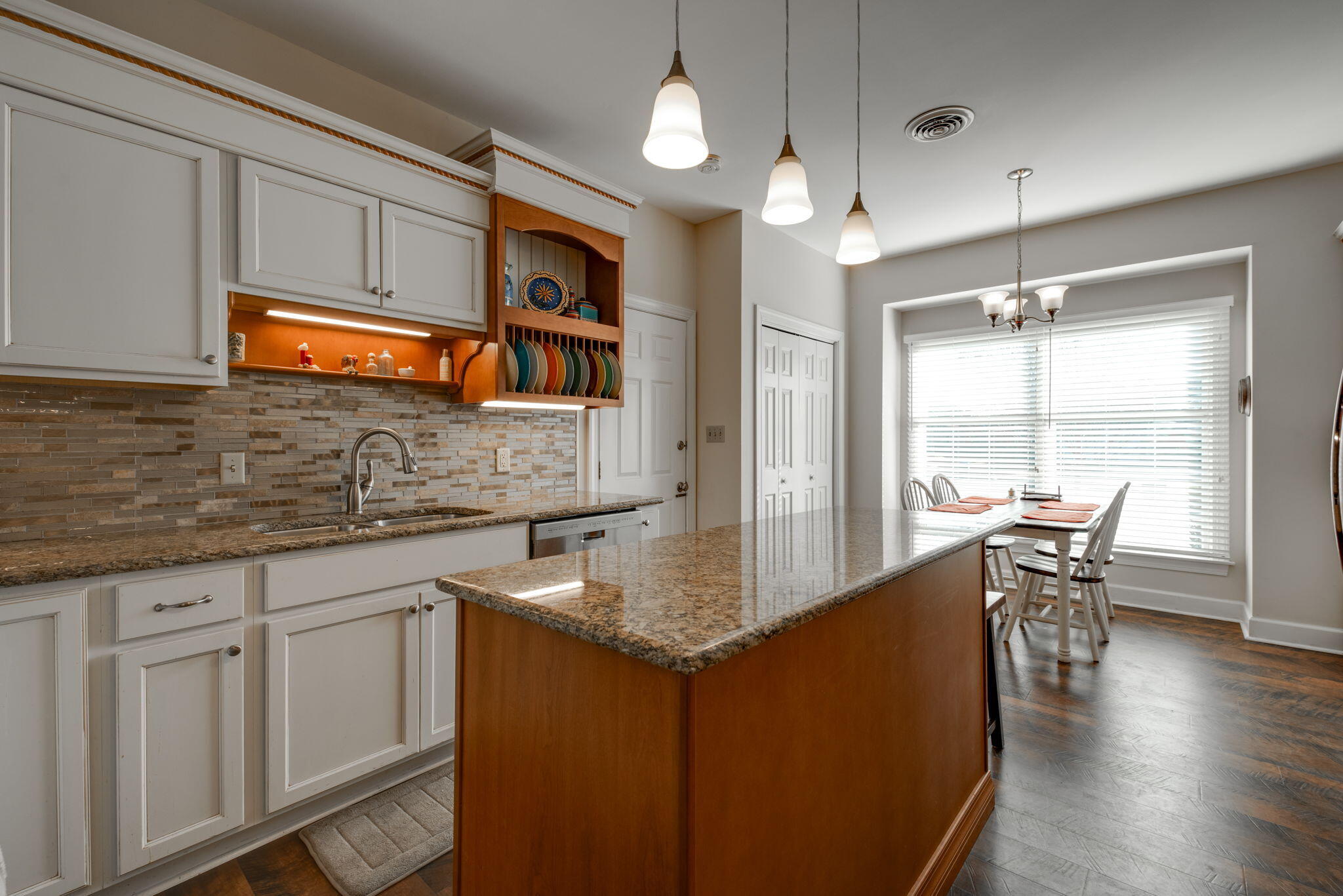 1545 Heritage Landing Drive, 23