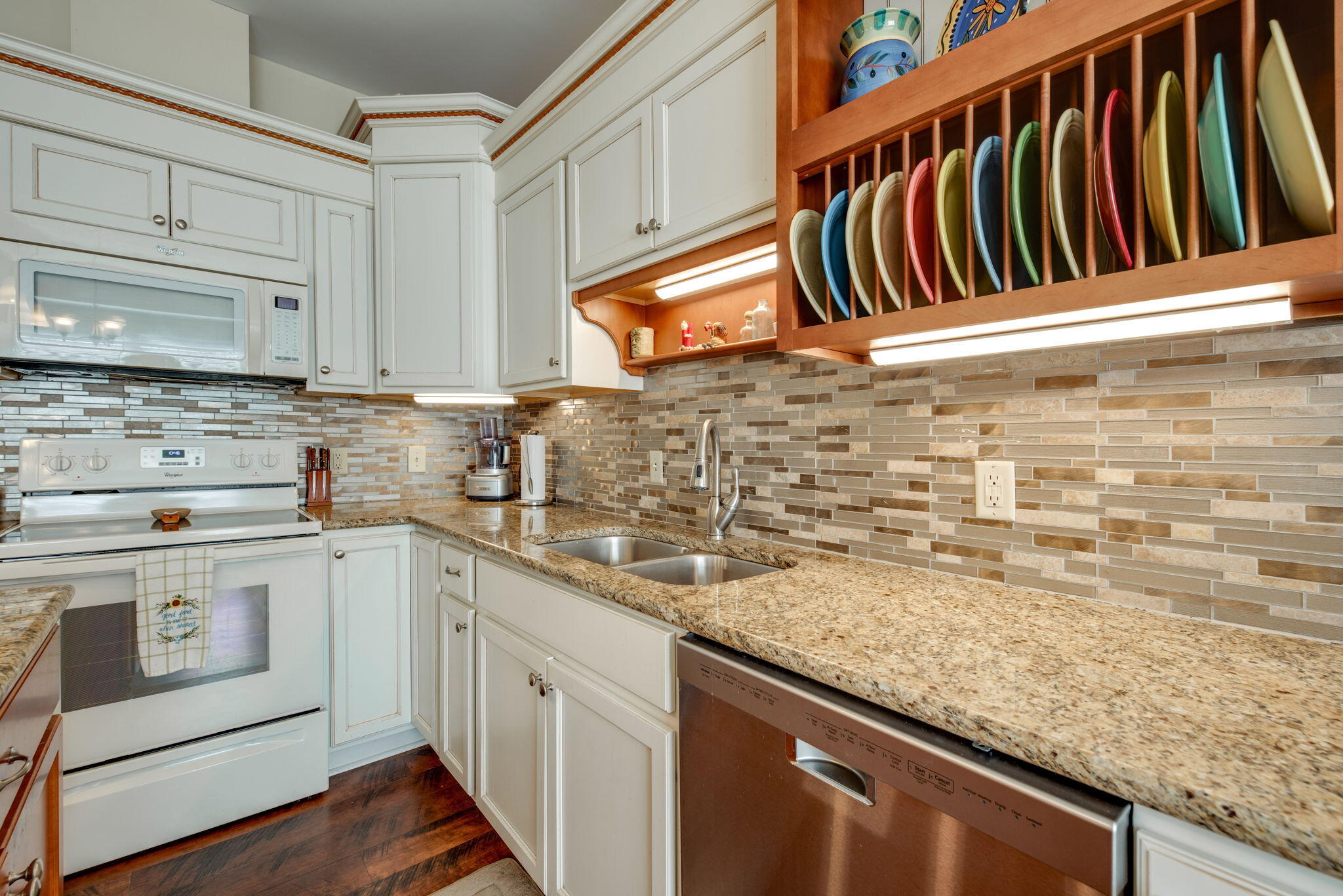 1545 Heritage Landing Drive, 23