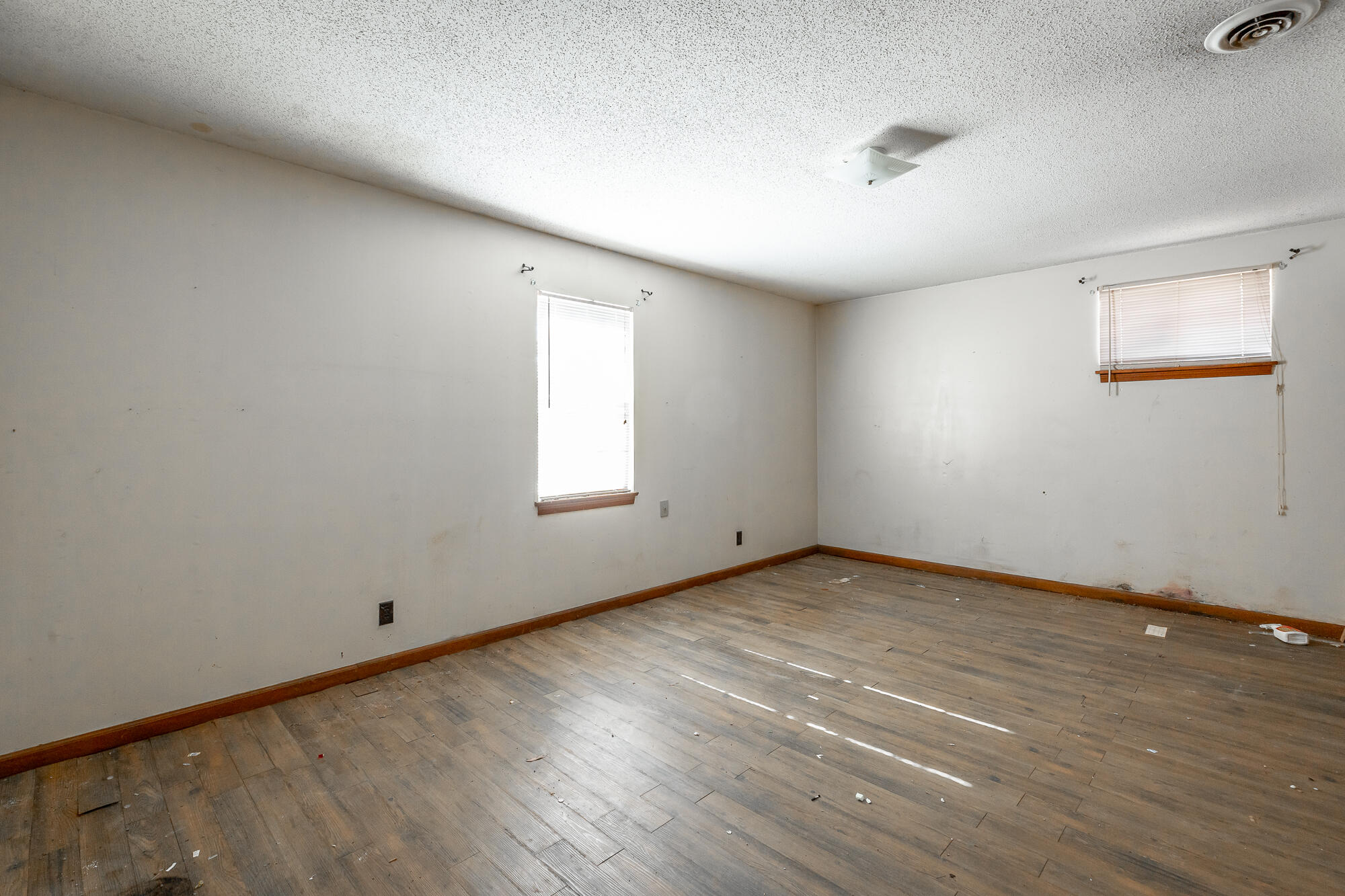 10025 Sunny Lane