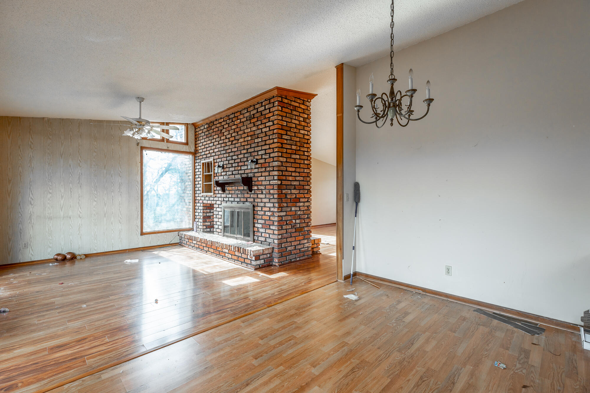 10025 Sunny Lane