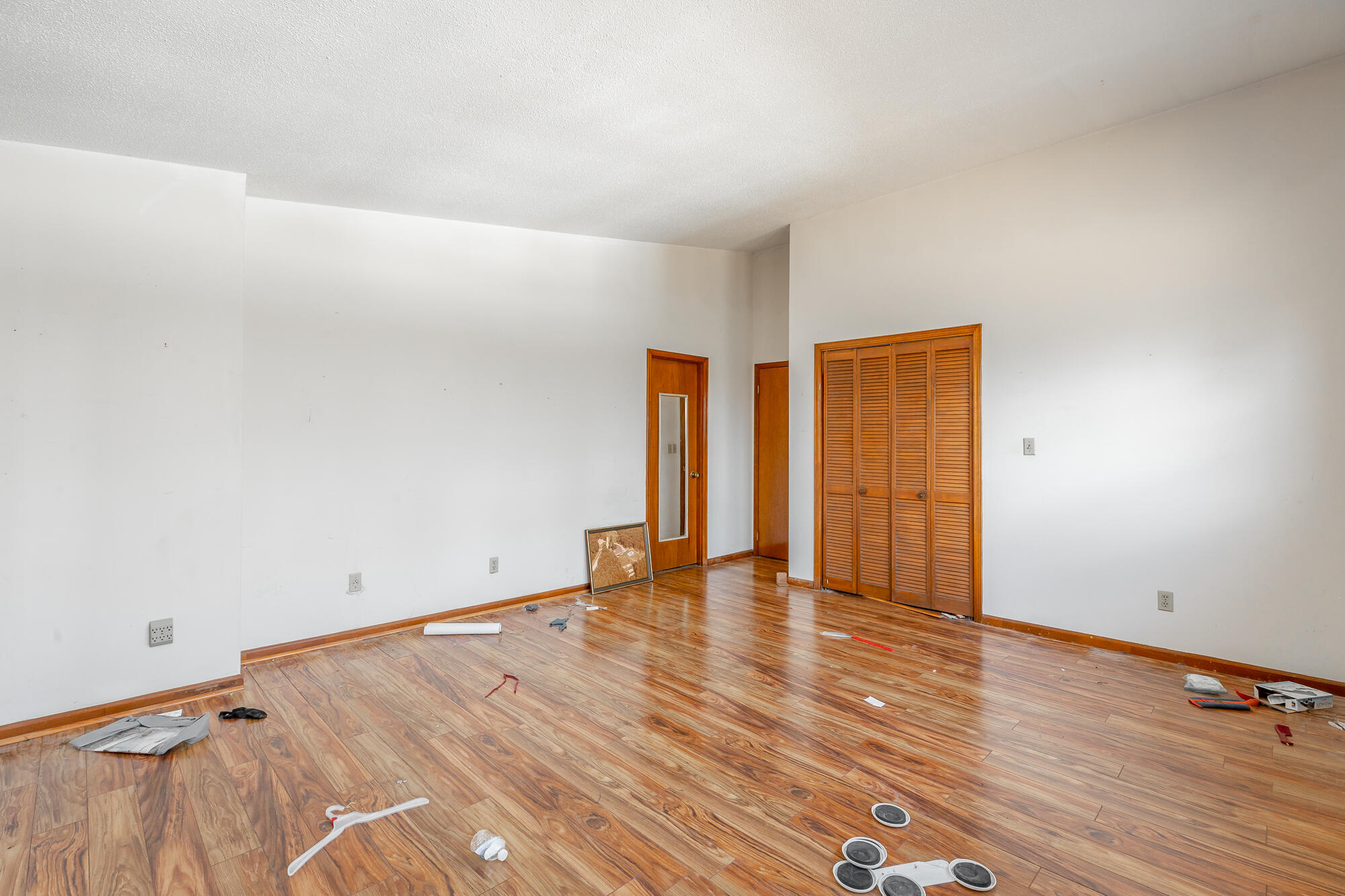 10025 Sunny Lane