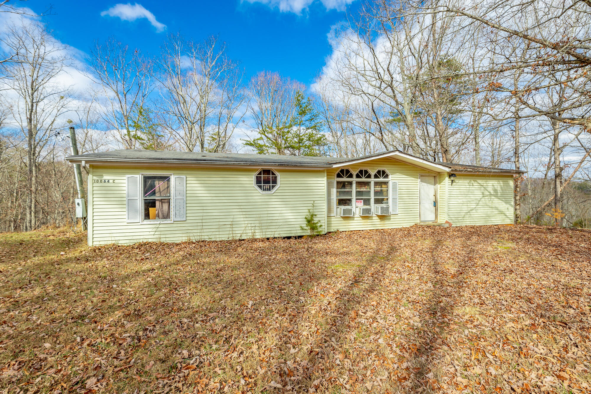 10009 Sunny Lane