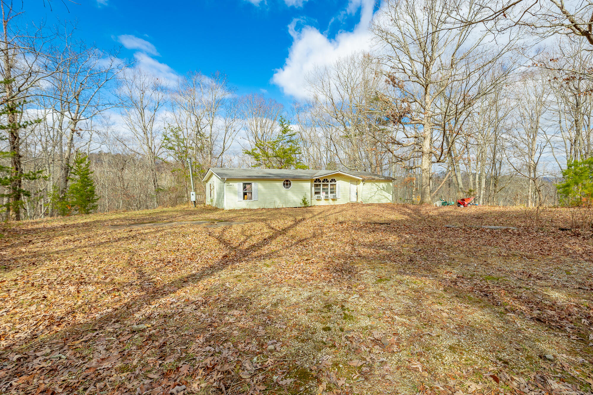 10009 Sunny Lane
