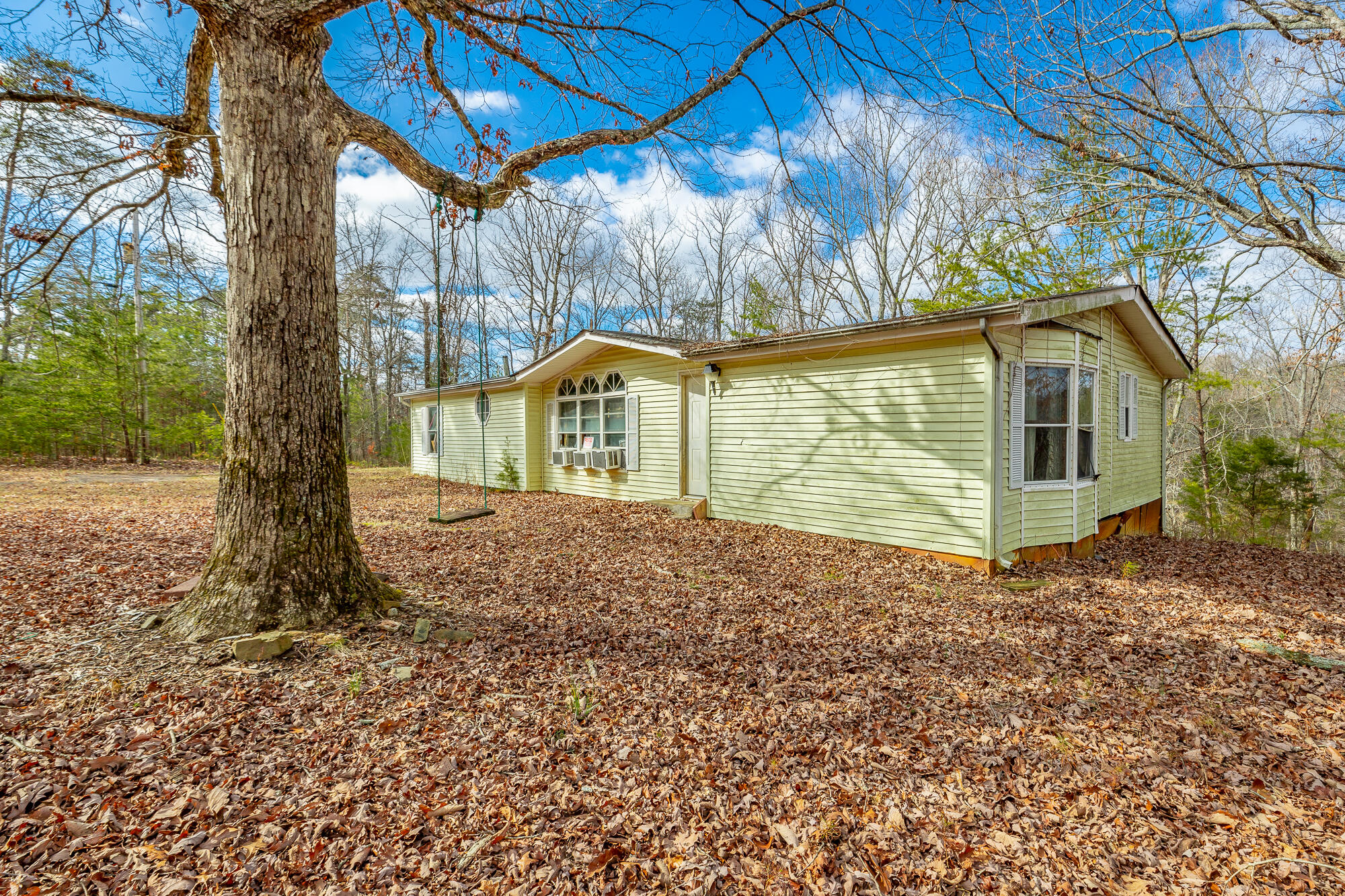 10009 Sunny Lane