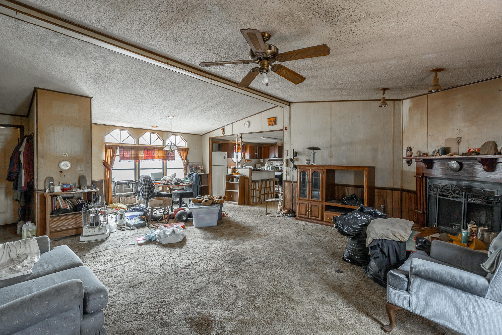 10009 Sunny Lane