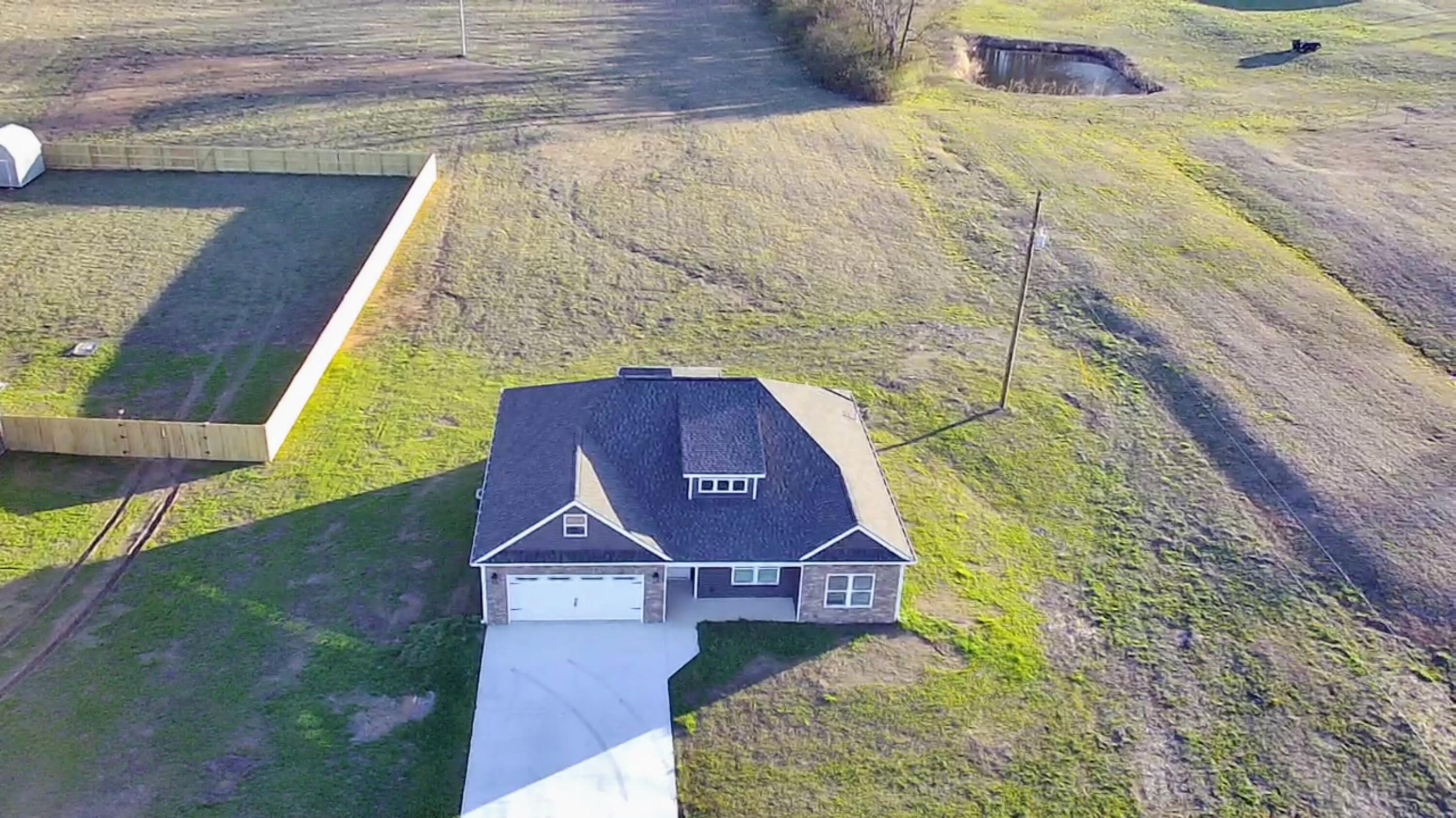 3223 Saunders Rd