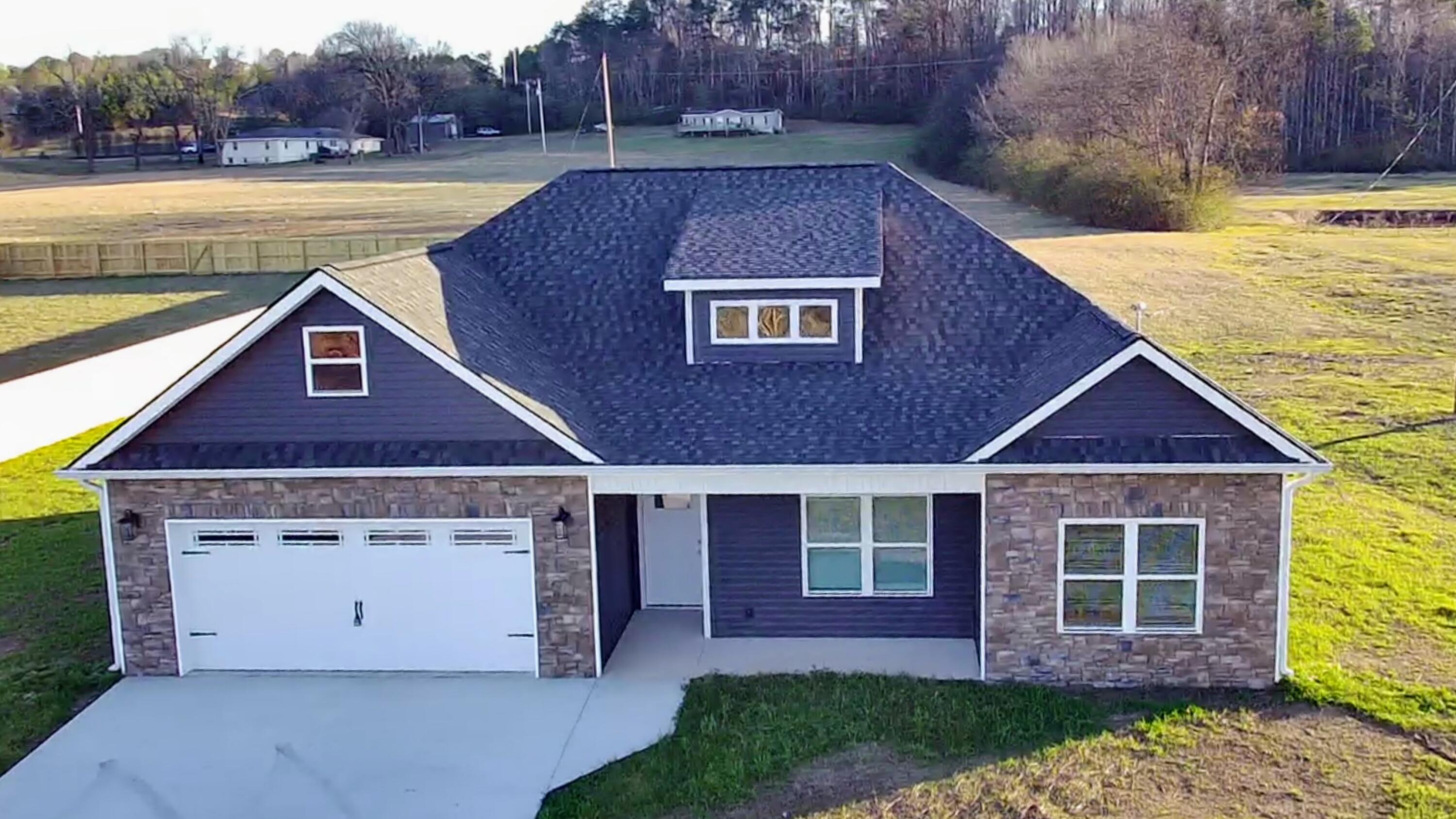 3223 Saunders Rd