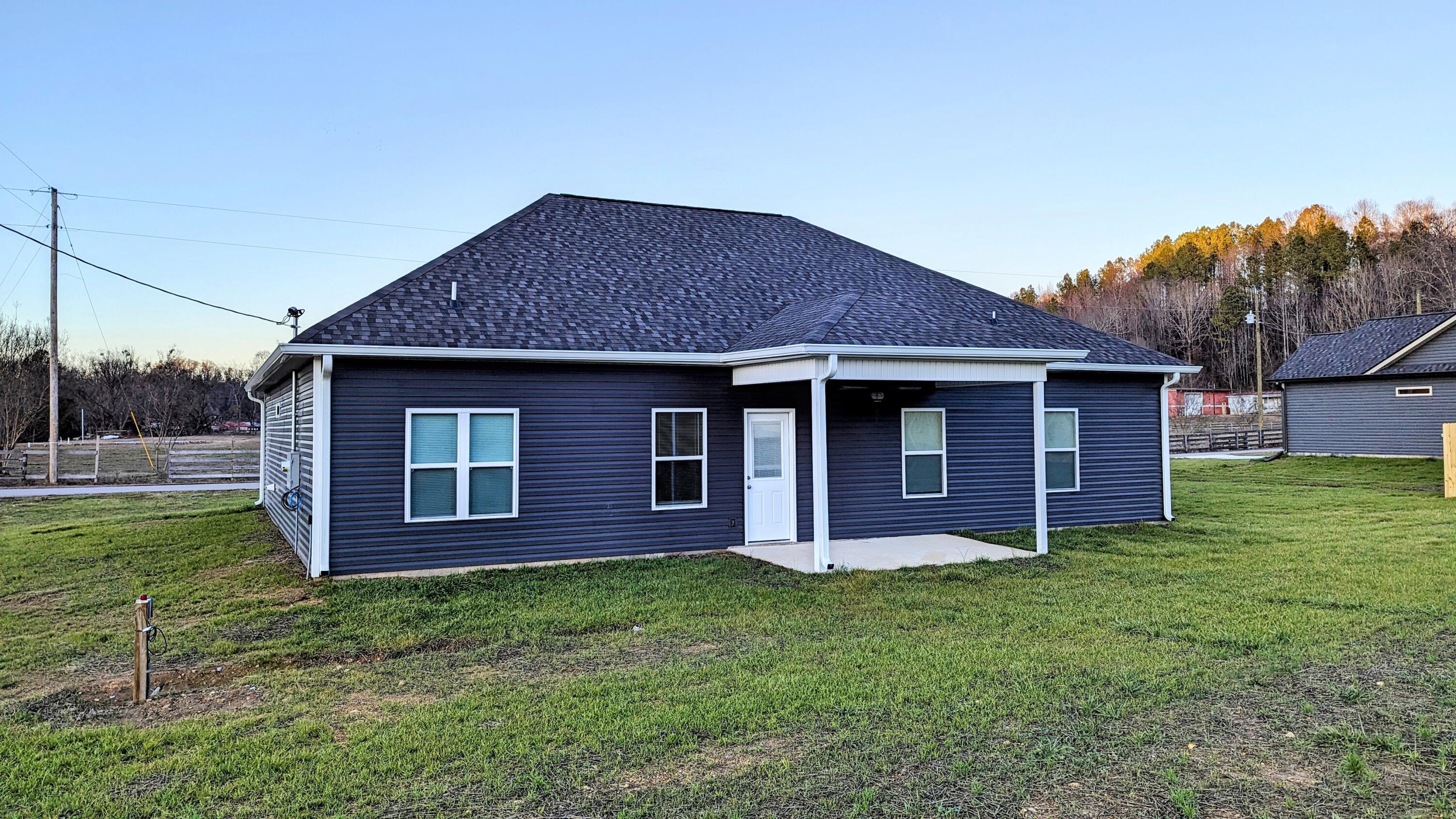 3223 Saunders Rd