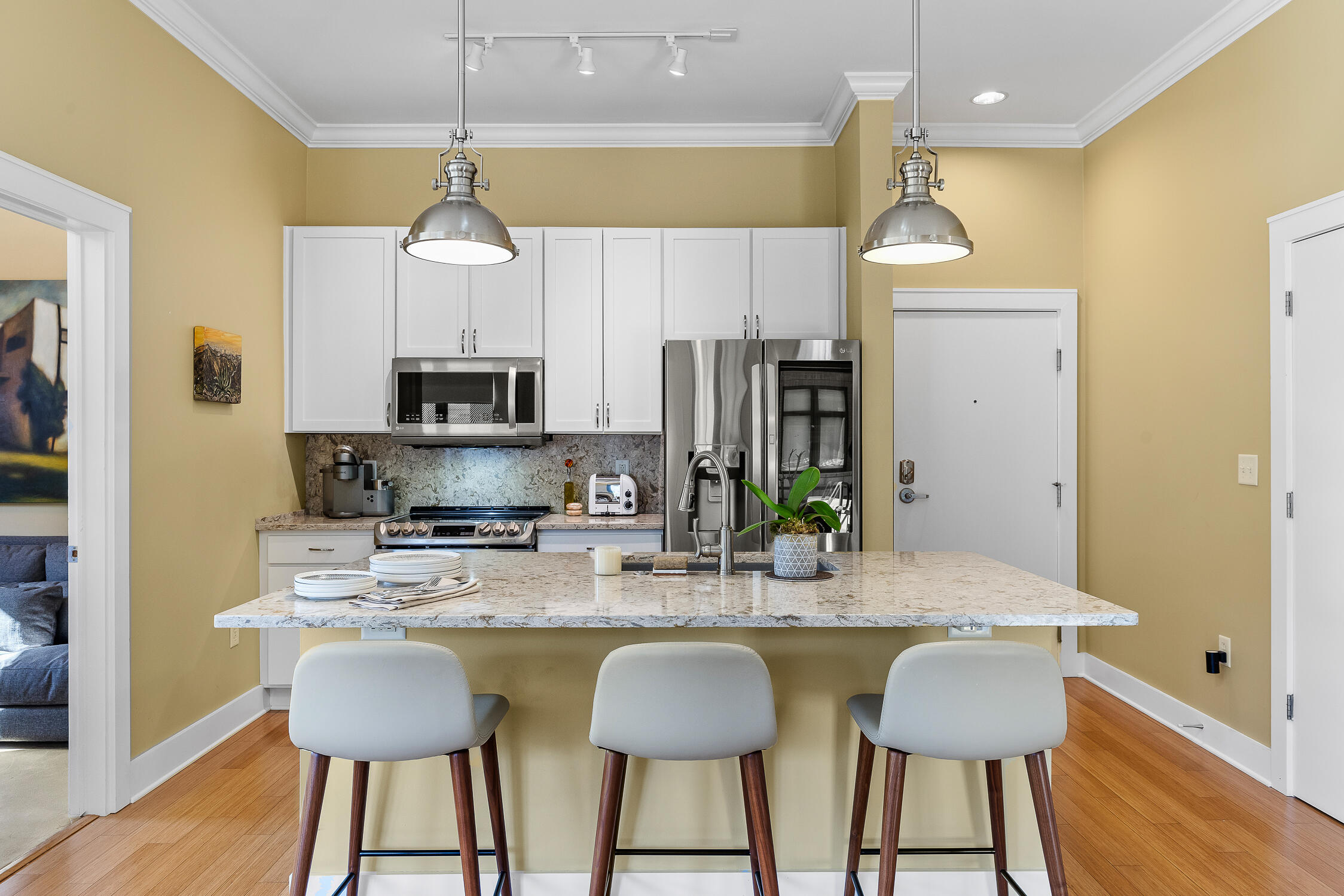 129 Walnut Street, Unit 116