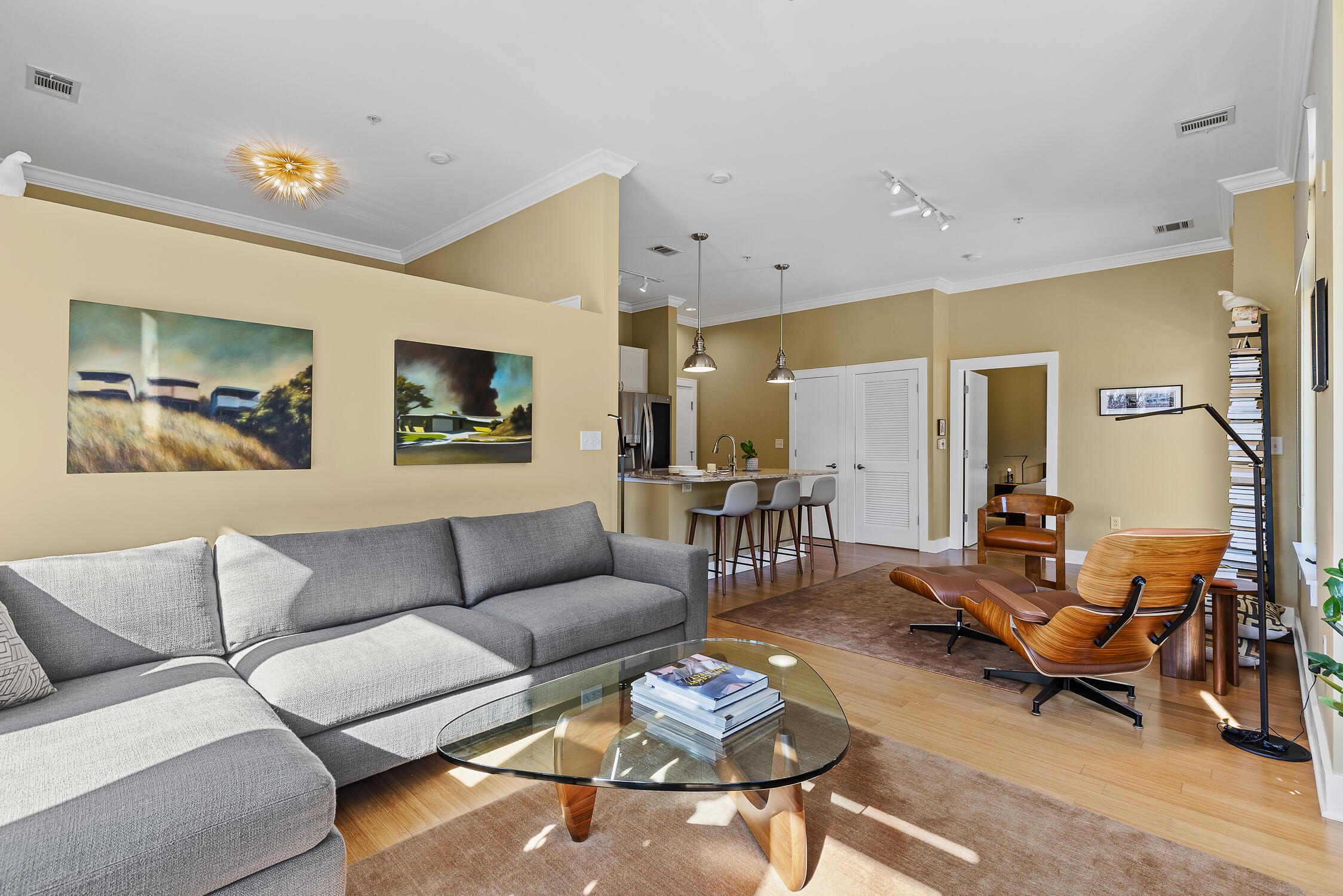 129 Walnut Street, Unit 116