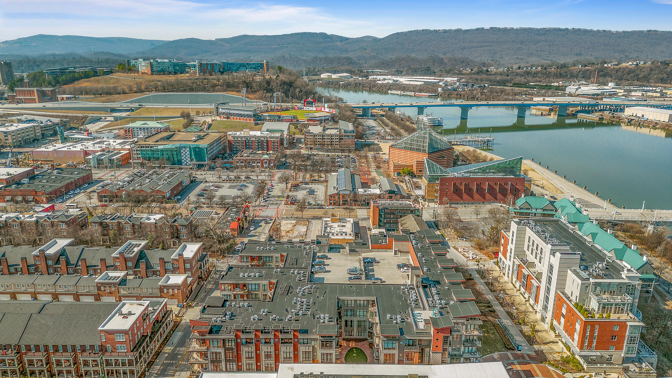 129 Walnut Street, Unit 116