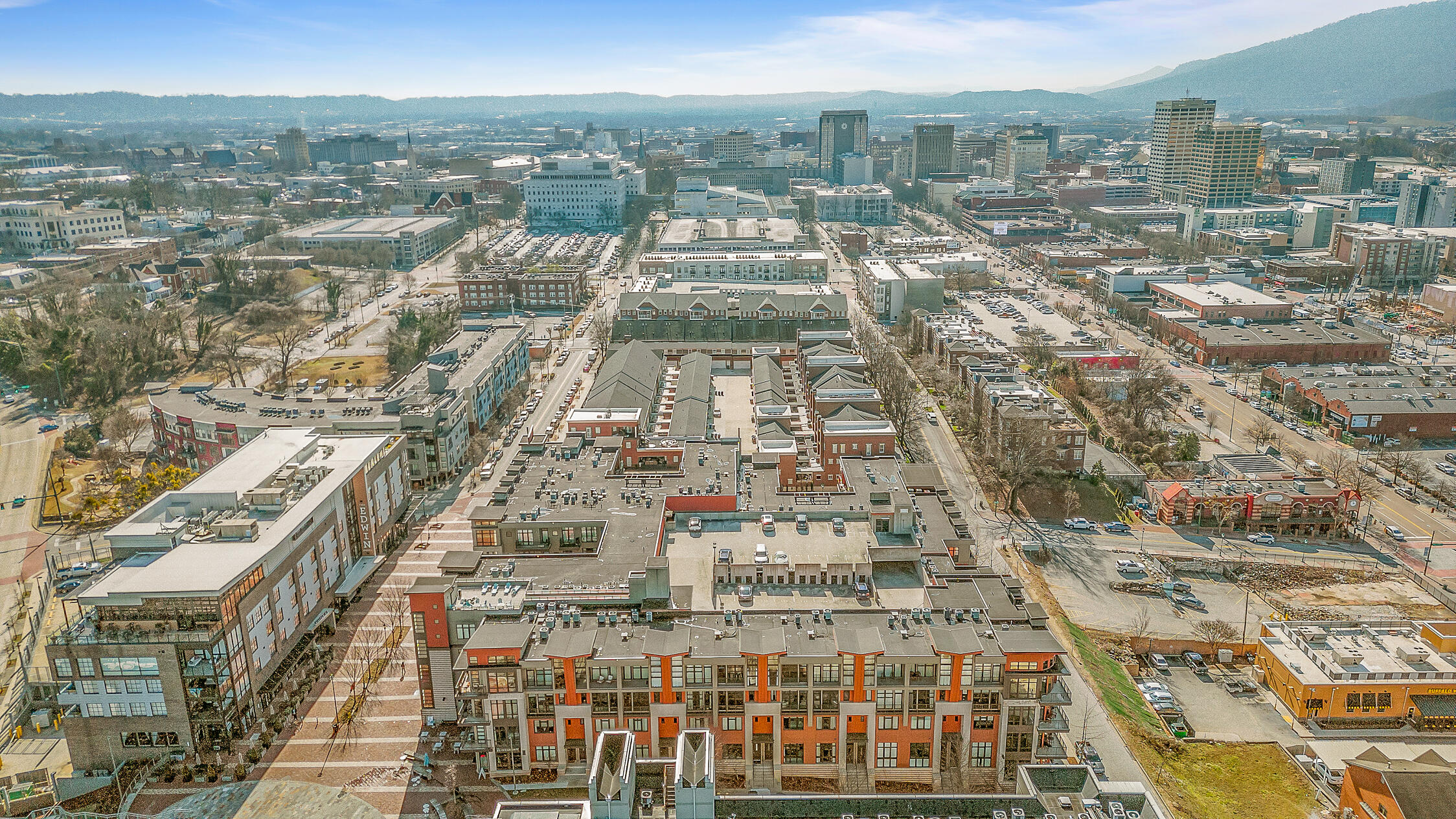 129 Walnut Street, Unit 116