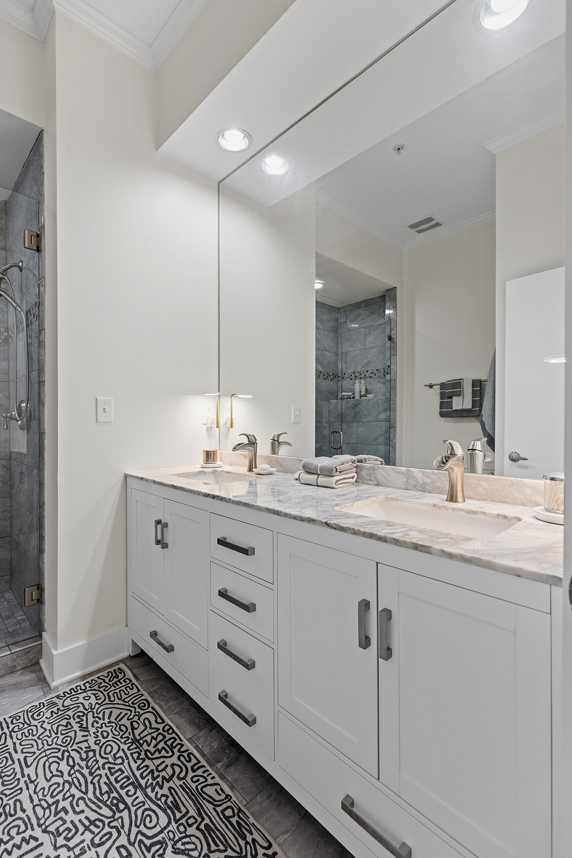 129 Walnut Street, Unit 116