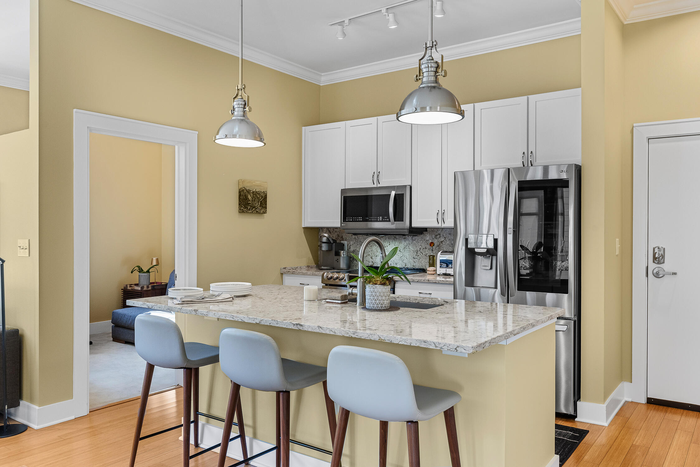 129 Walnut Street, Unit 116