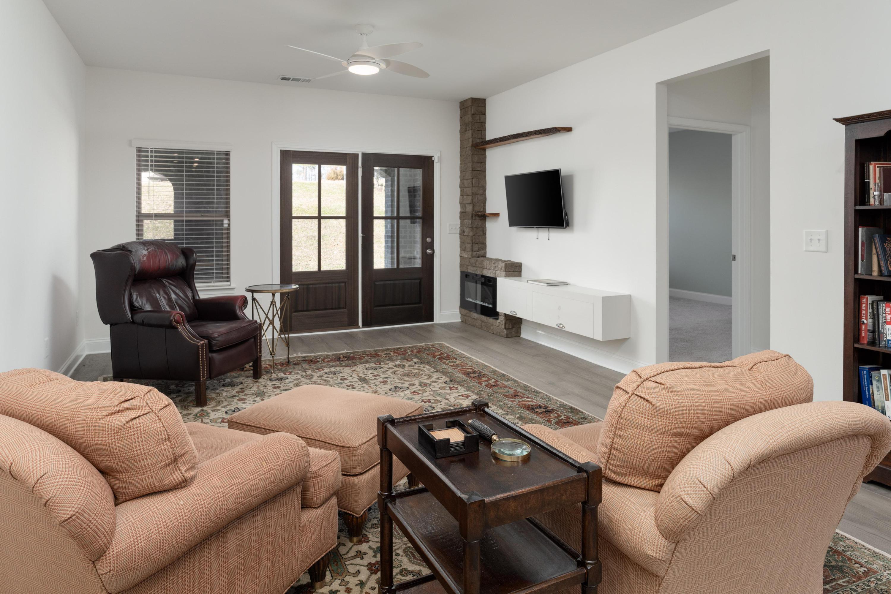 119 K Founding Way, # K