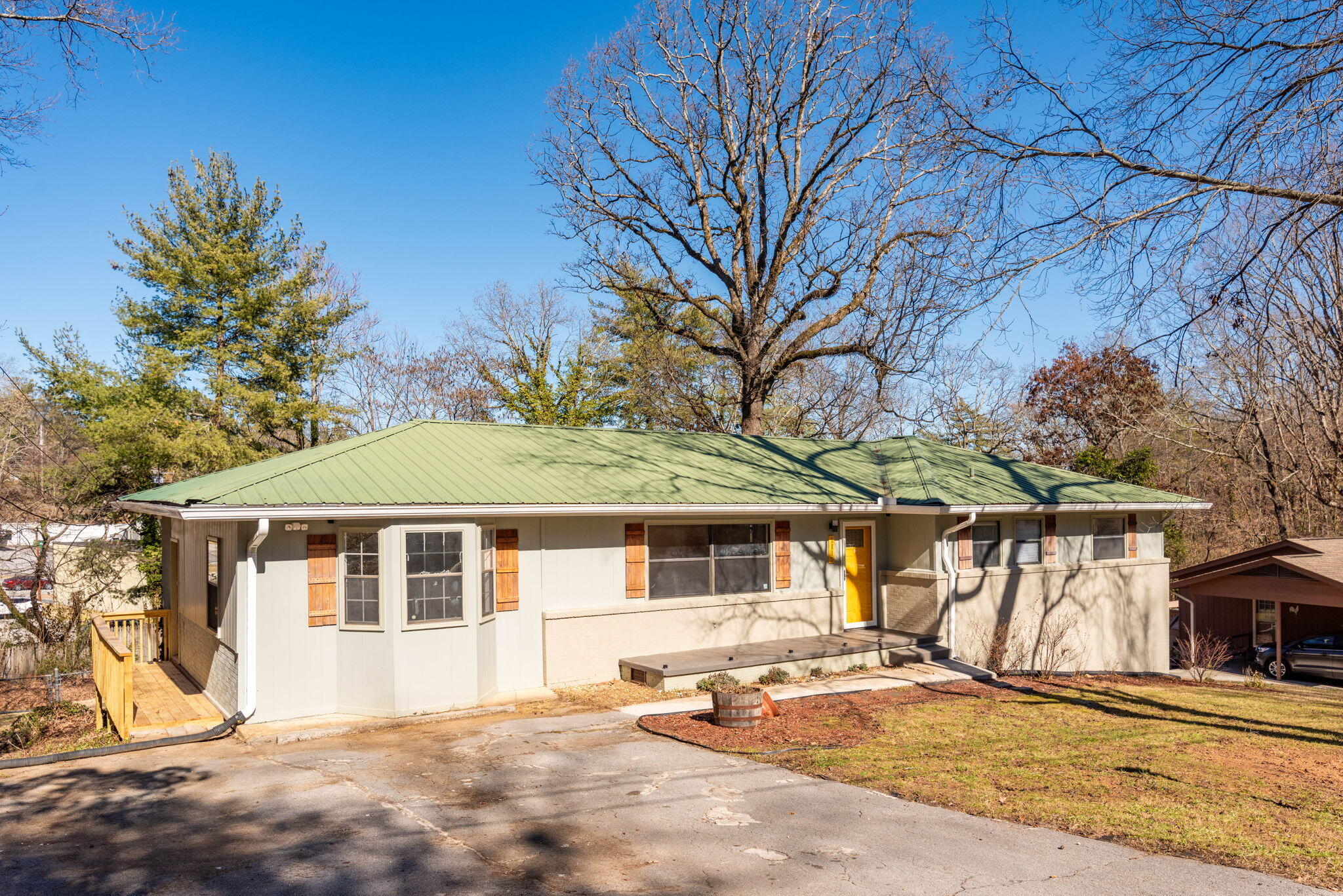 1115 Clermont Drive