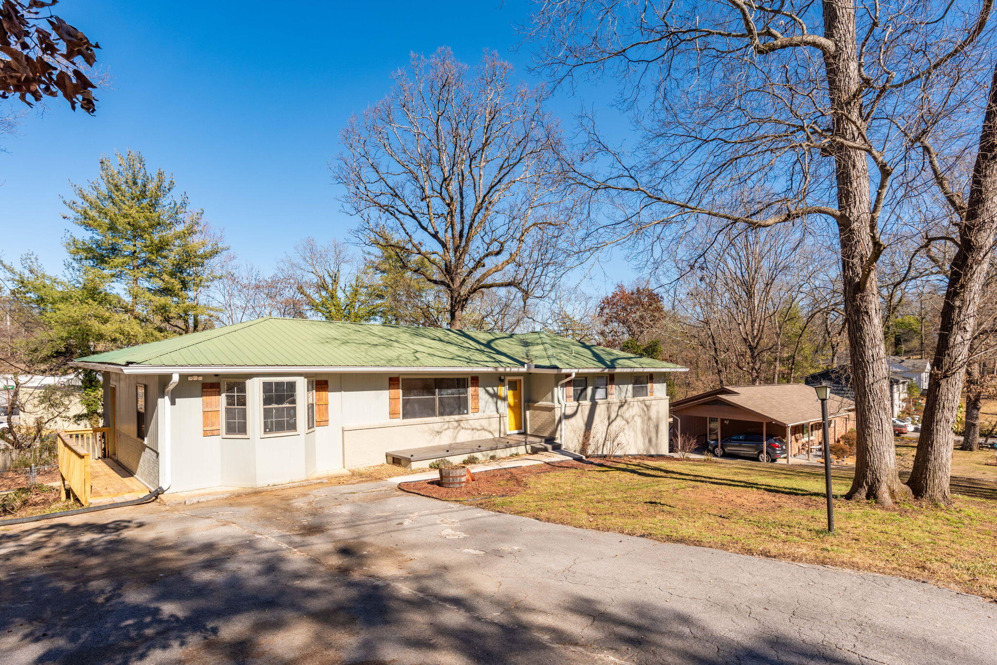1115 Clermont Drive