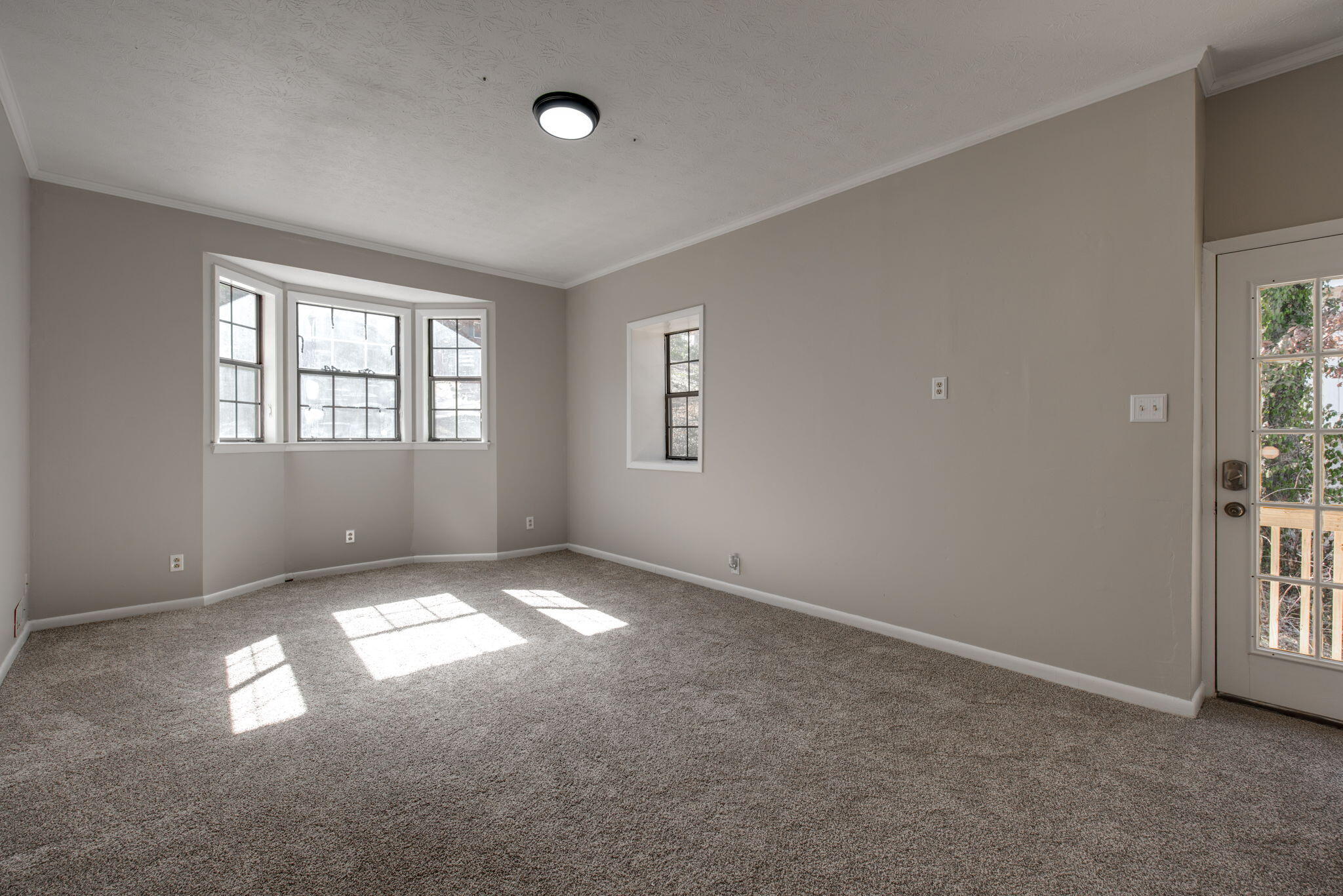 1115 Clermont Drive