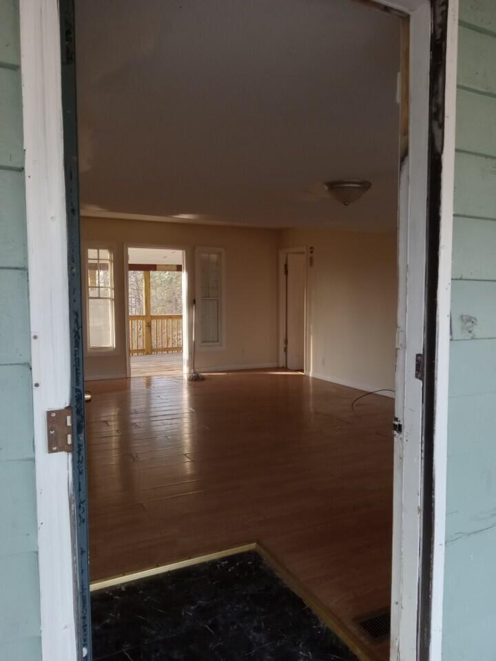1213 Roach Hollow Rd