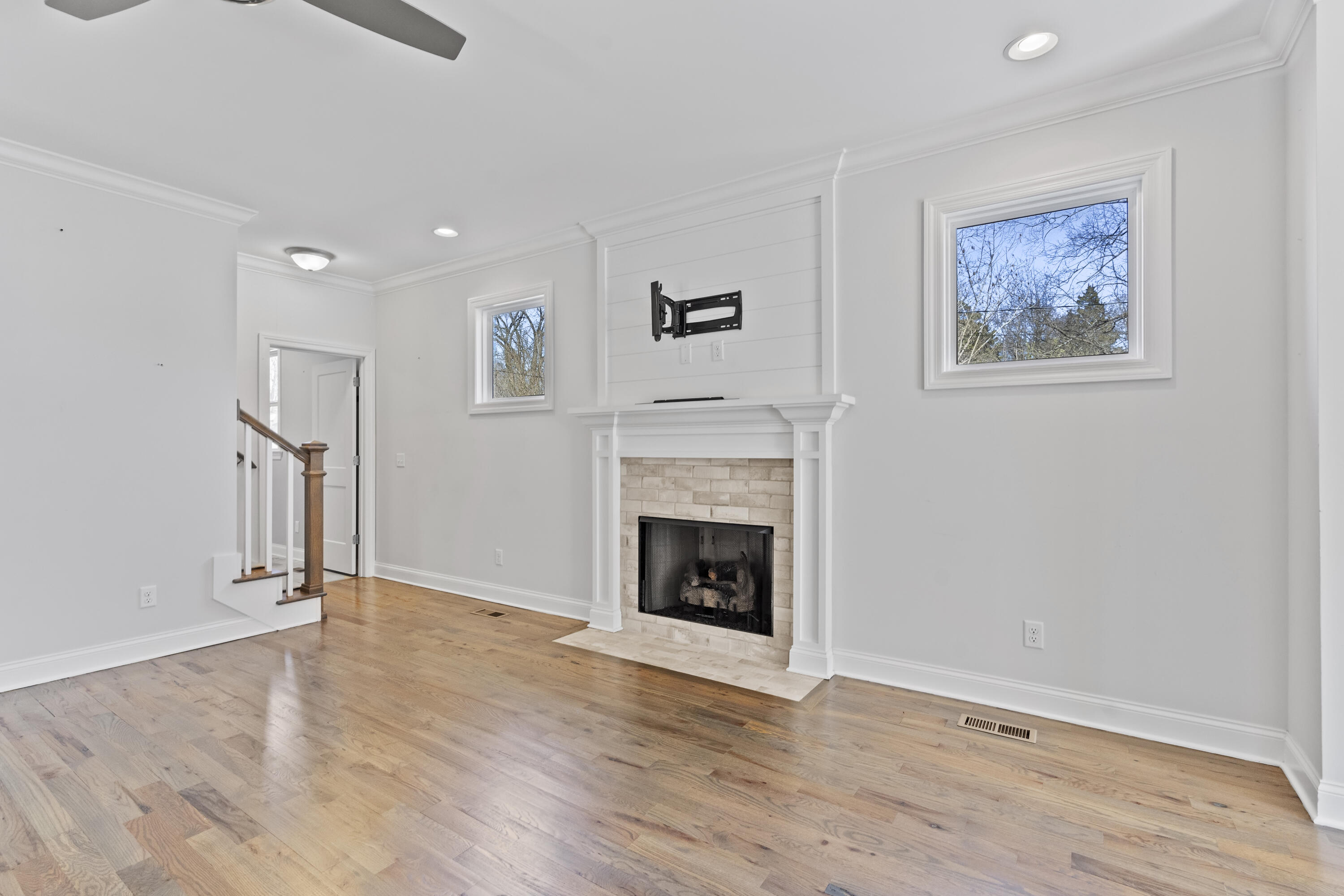 311 E Midvale Avenue