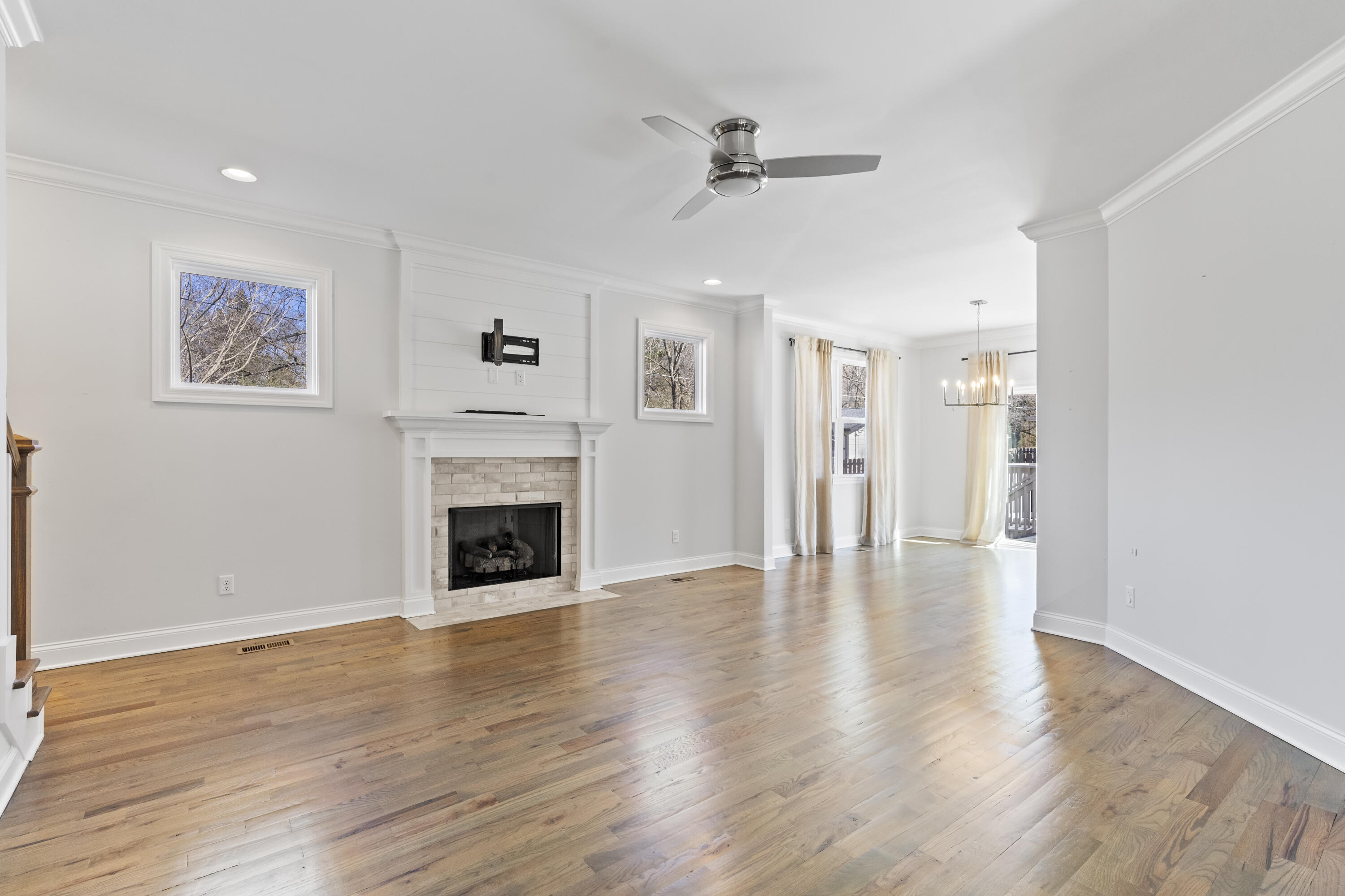 311 E Midvale Avenue