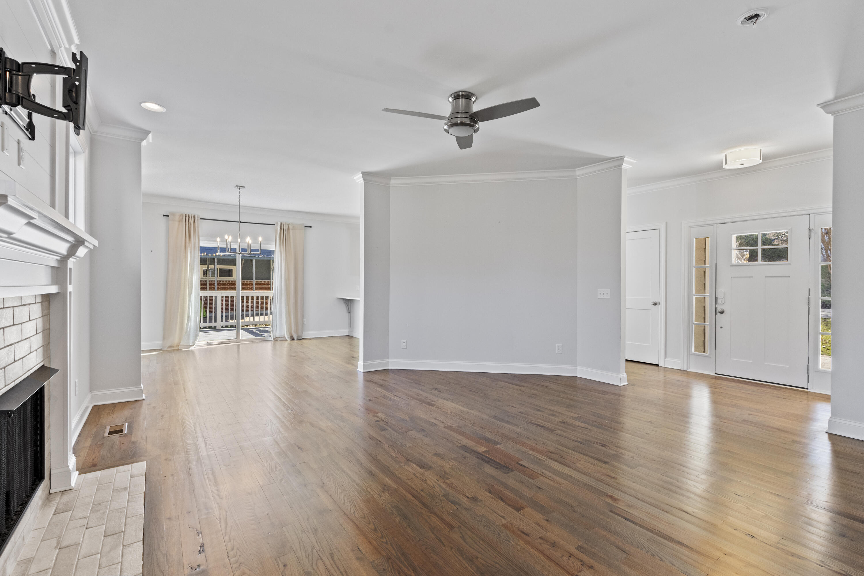 311 E Midvale Avenue