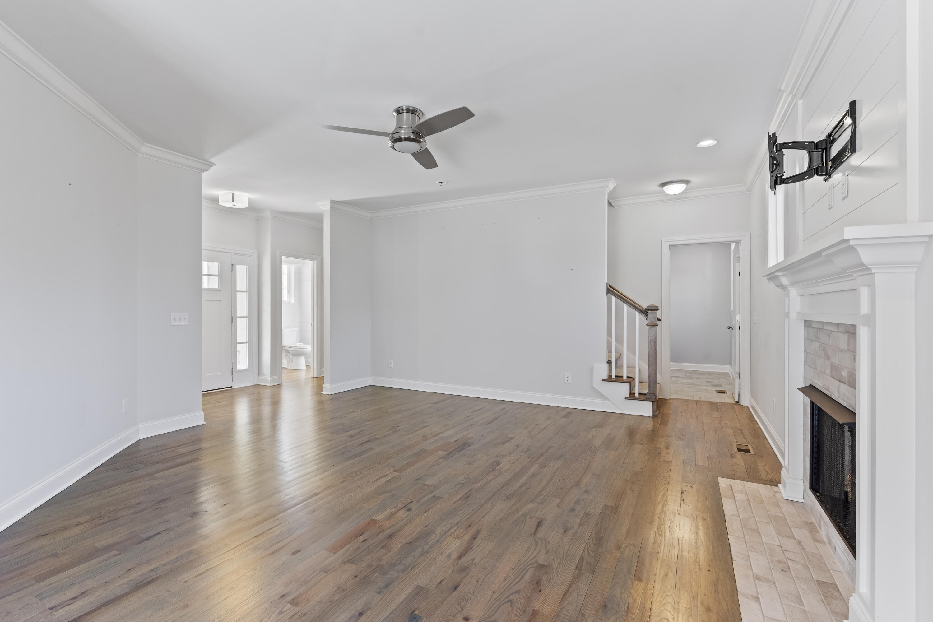 311 E Midvale Avenue