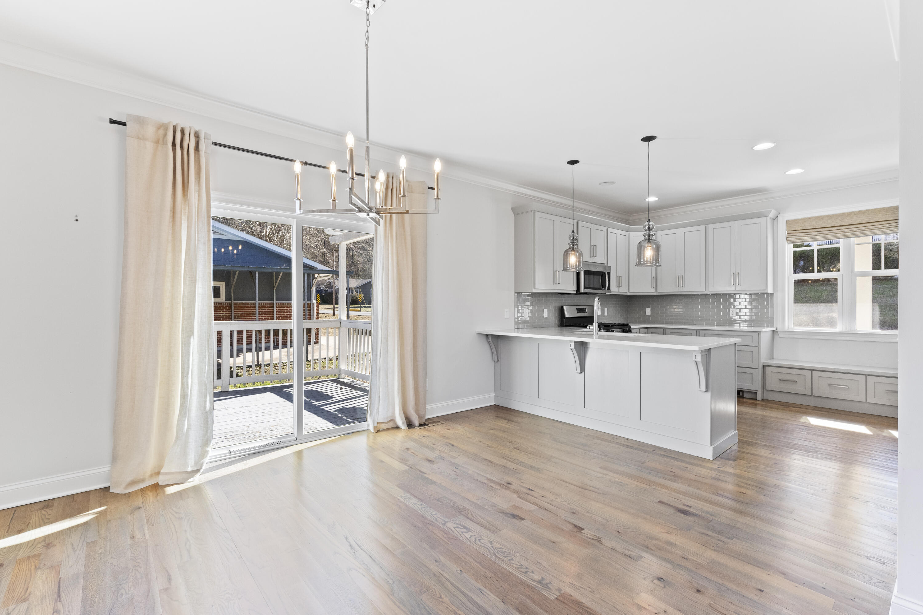 311 E Midvale Avenue