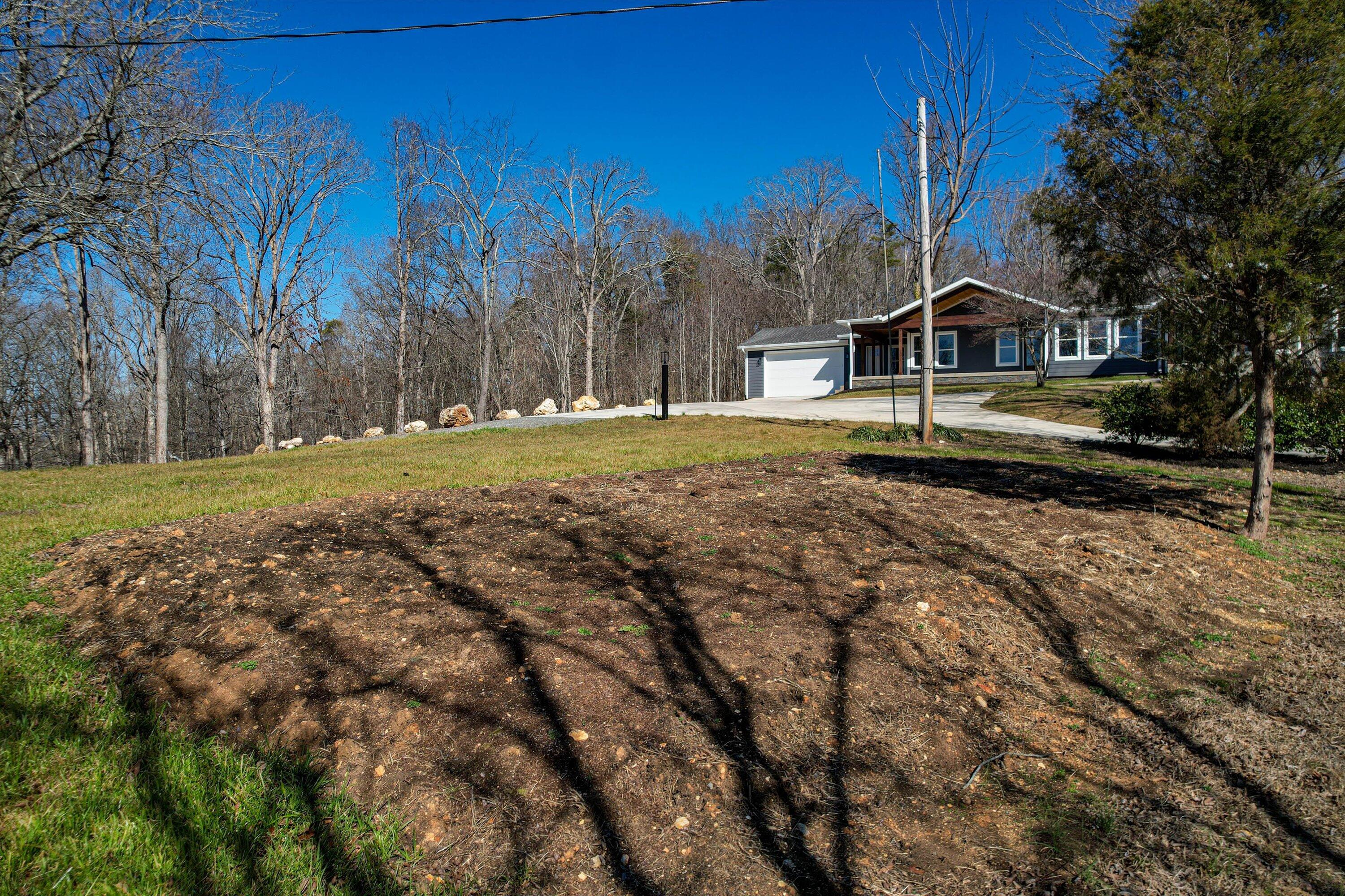 325 County Road 525