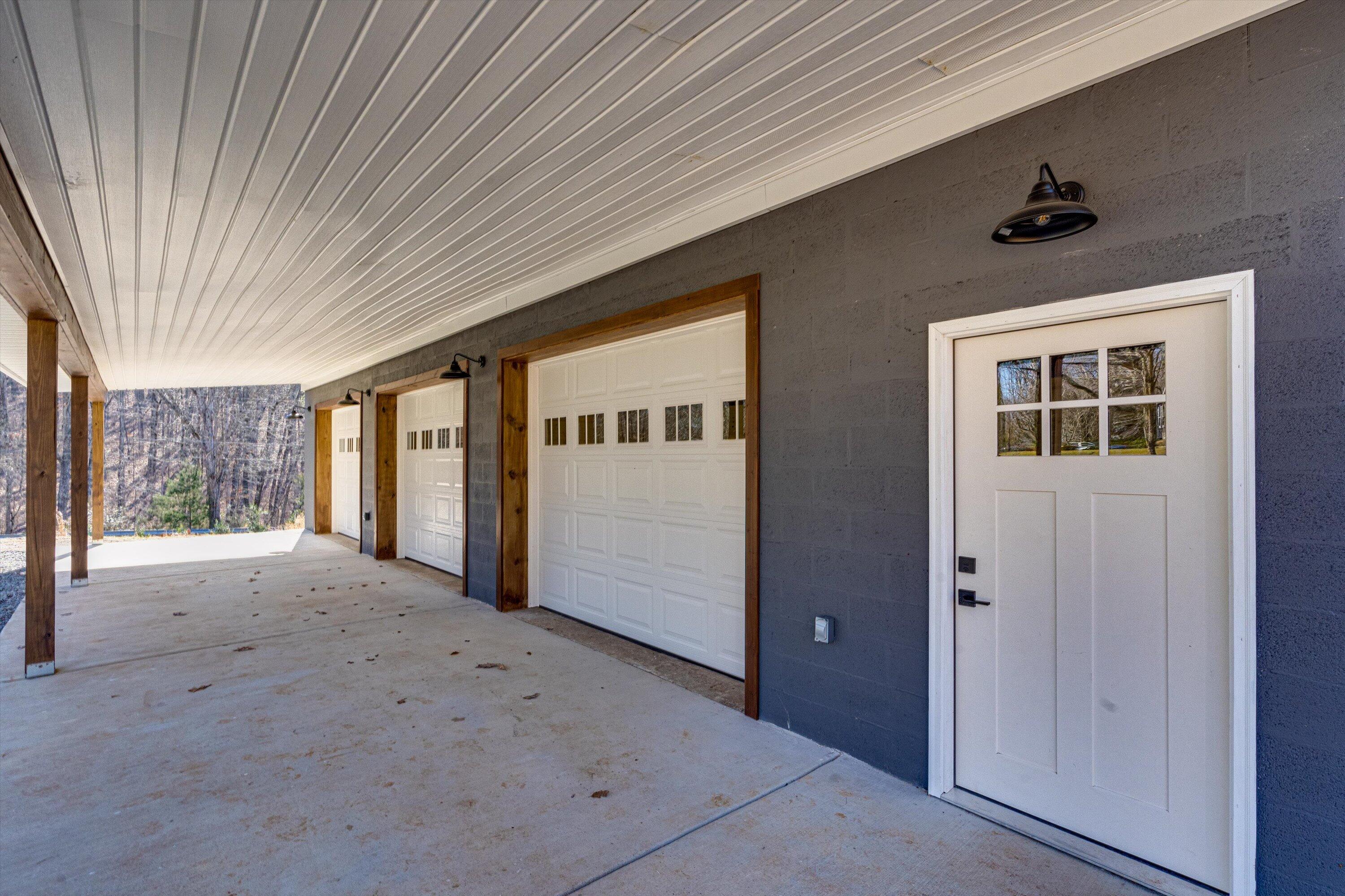 325 County Road 525