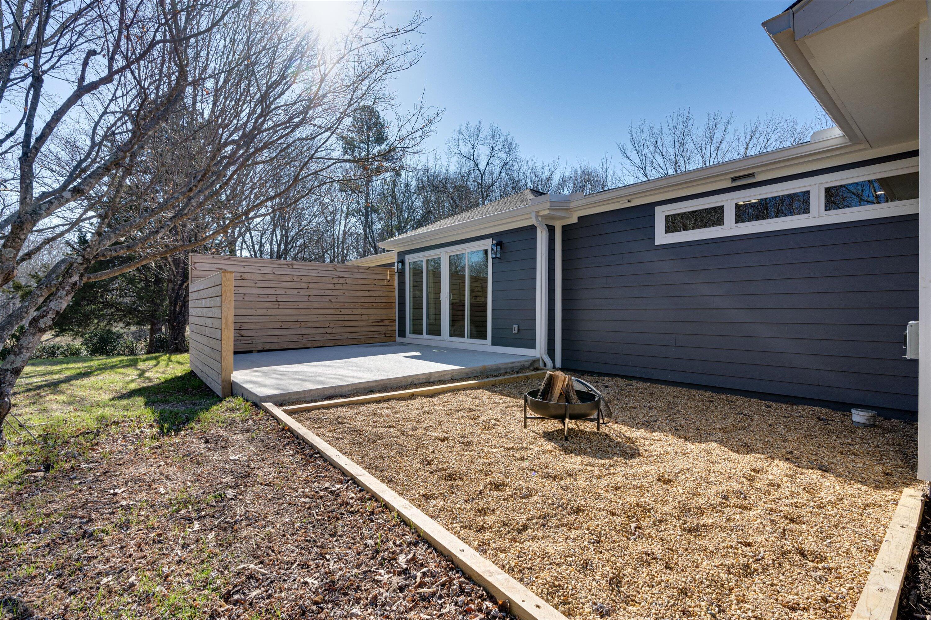 325 County Road 525
