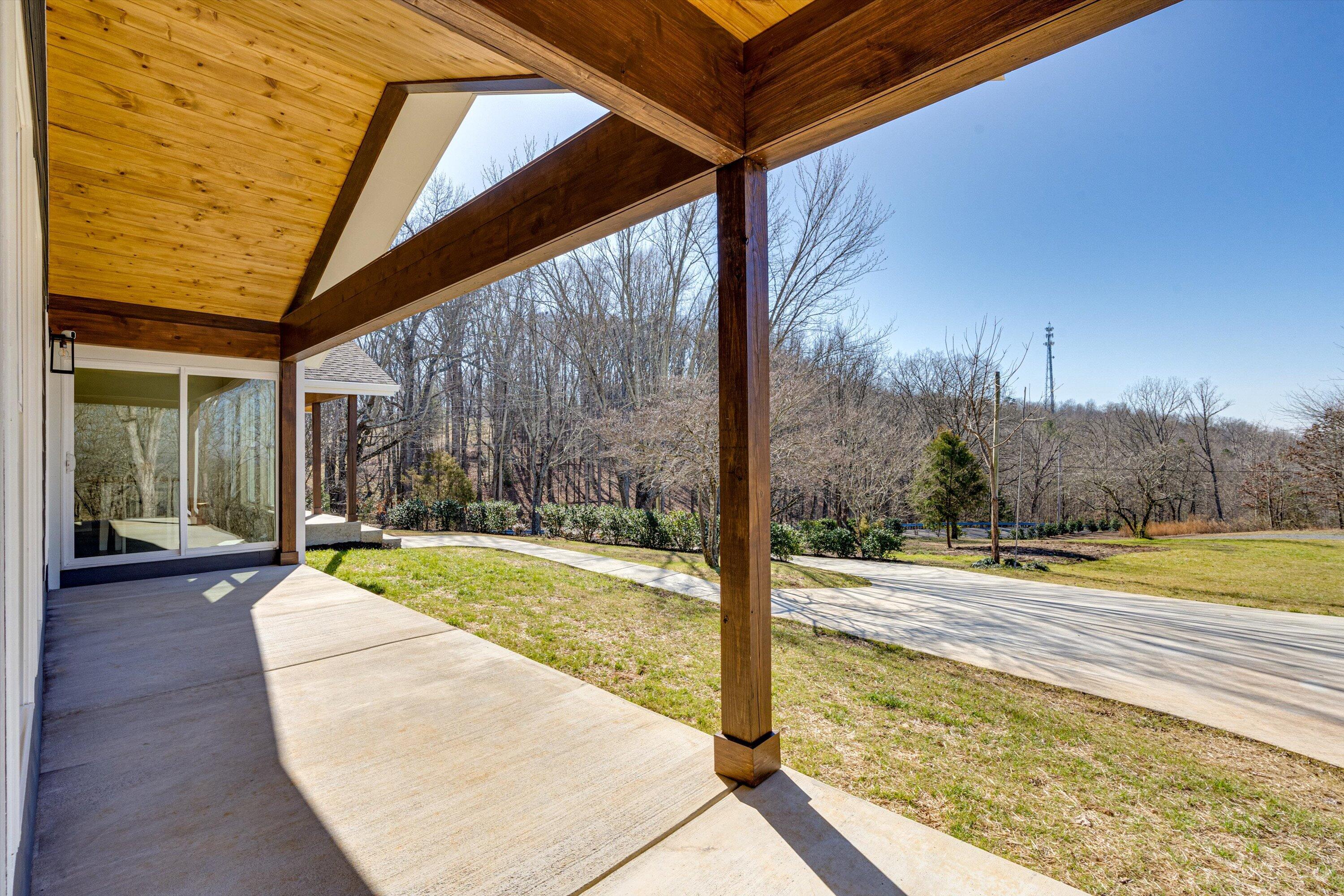 325 County Road 525