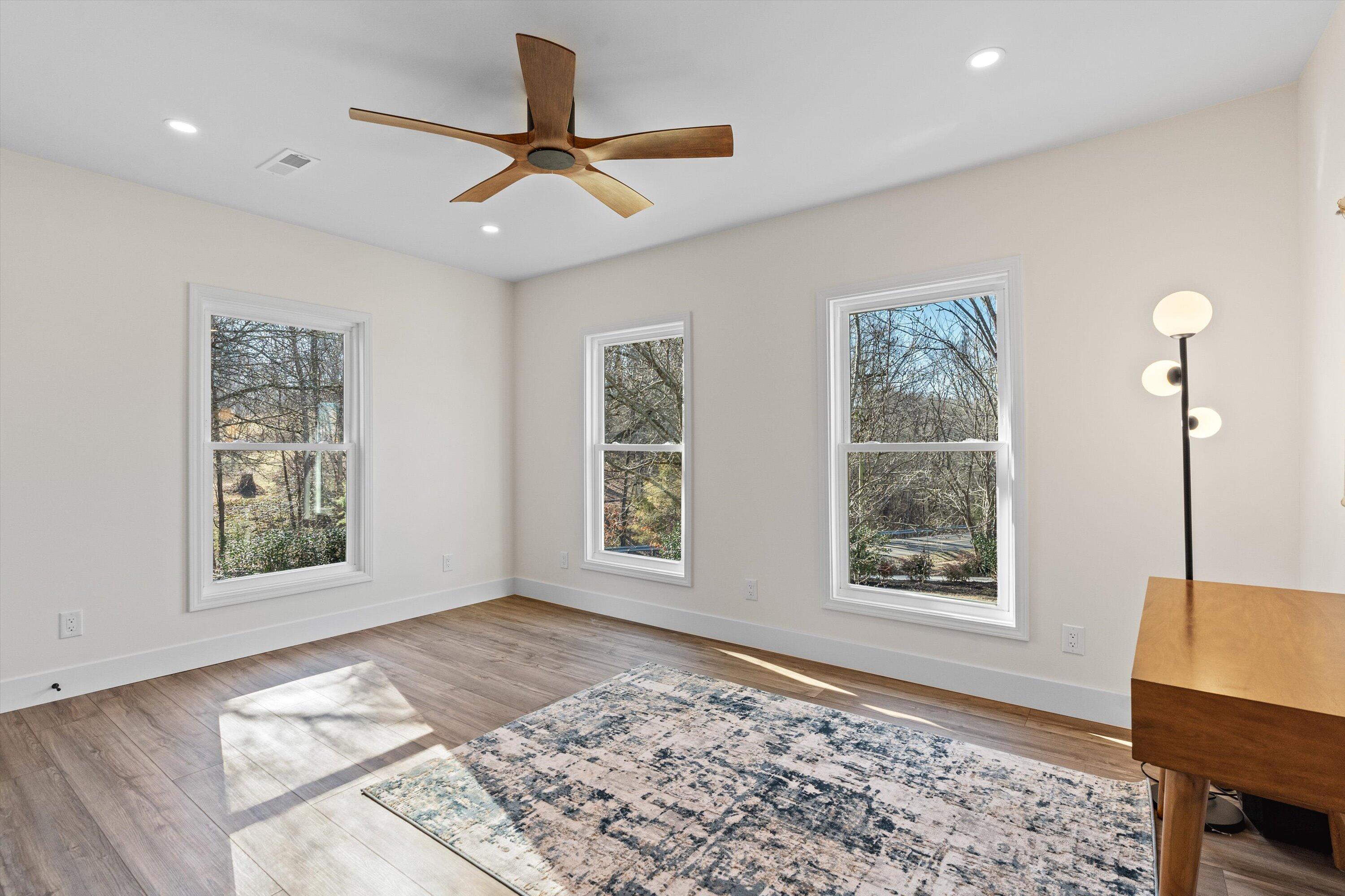 325 County Road 525