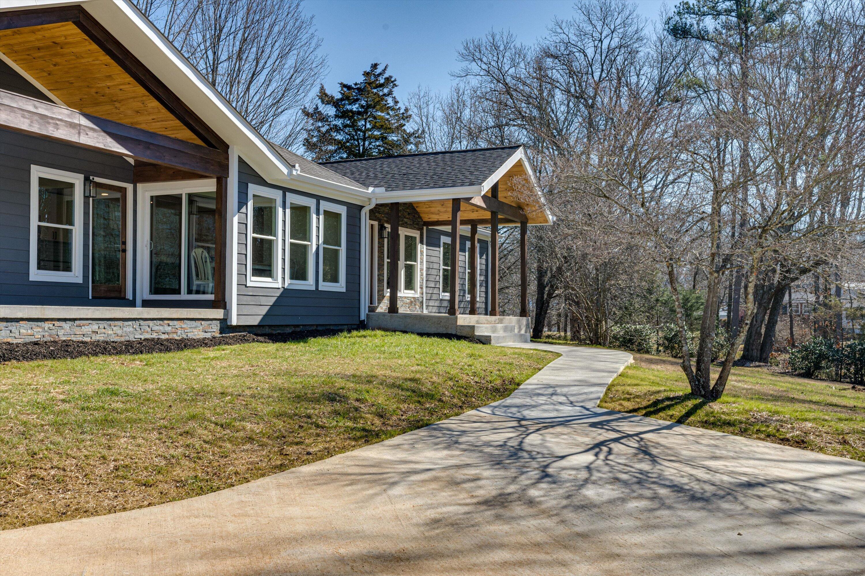 325 County Road 525
